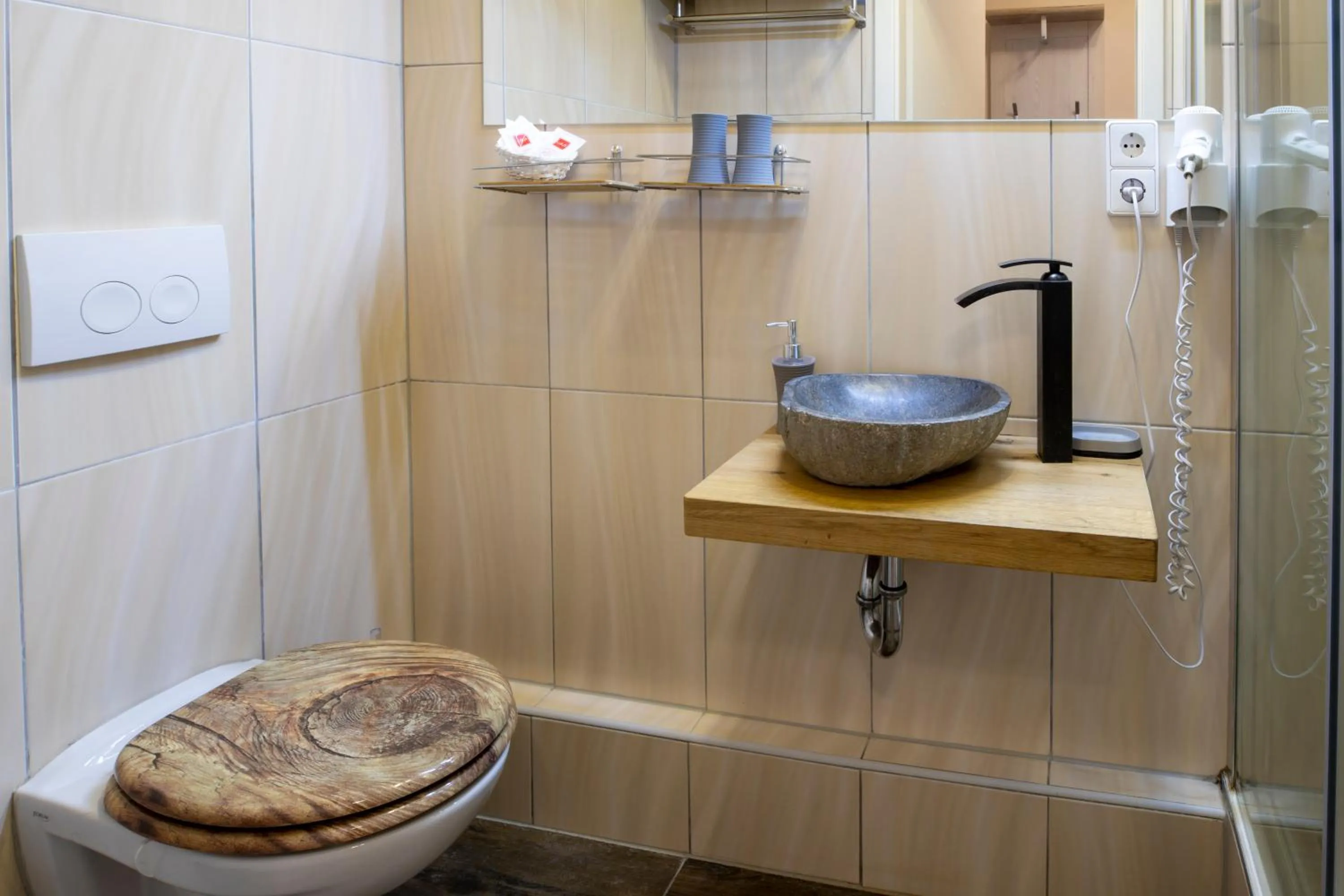 Bathroom in Hotel Restaurant Meteora