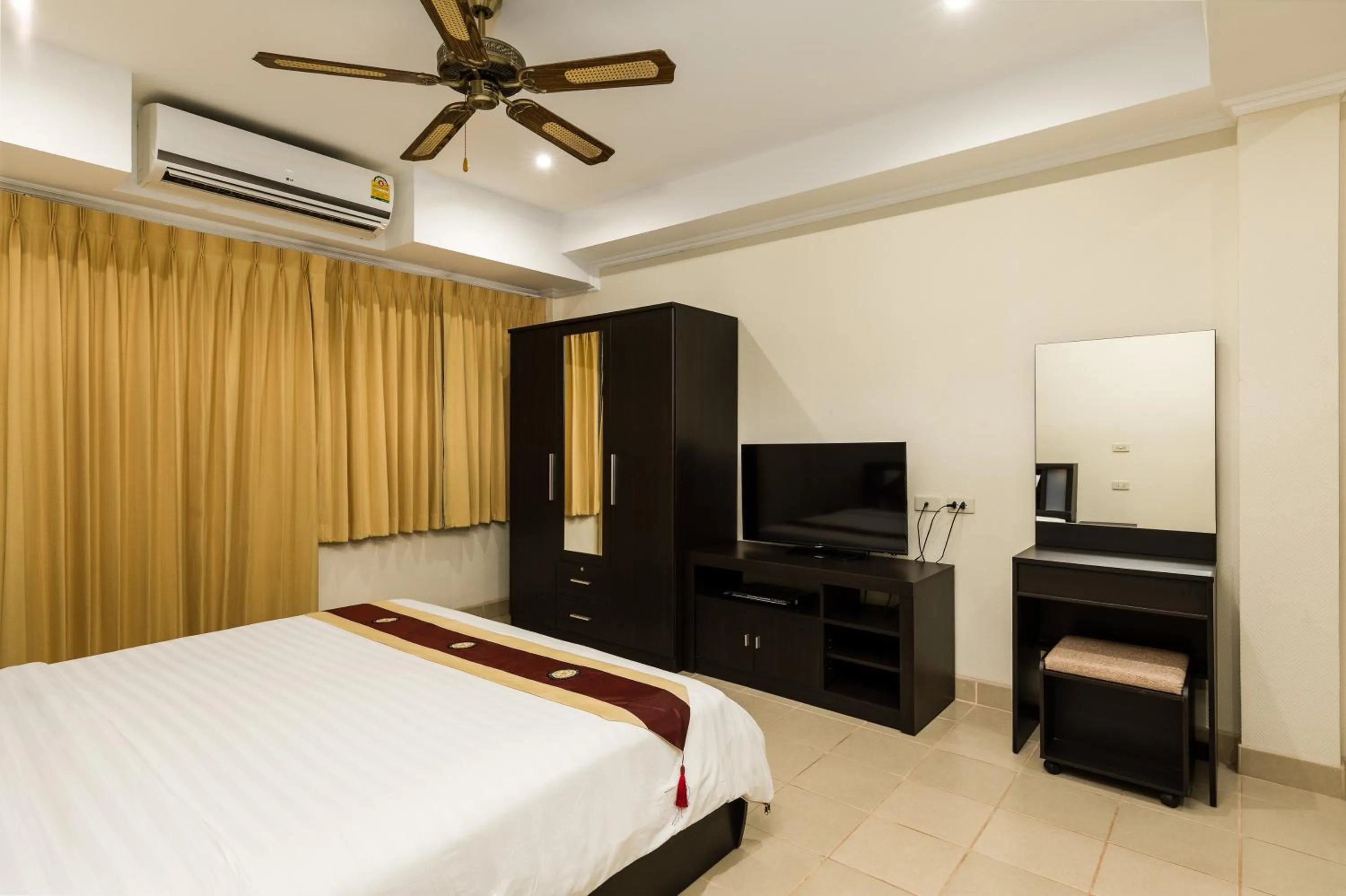 Bed in The Classroom Hotel