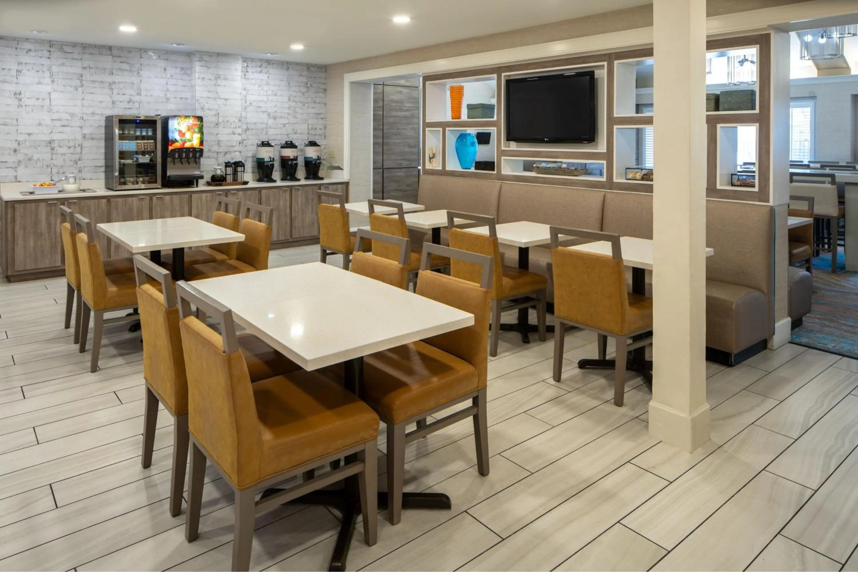 Restaurant/places to eat in Residence Inn Orlando Convention Center