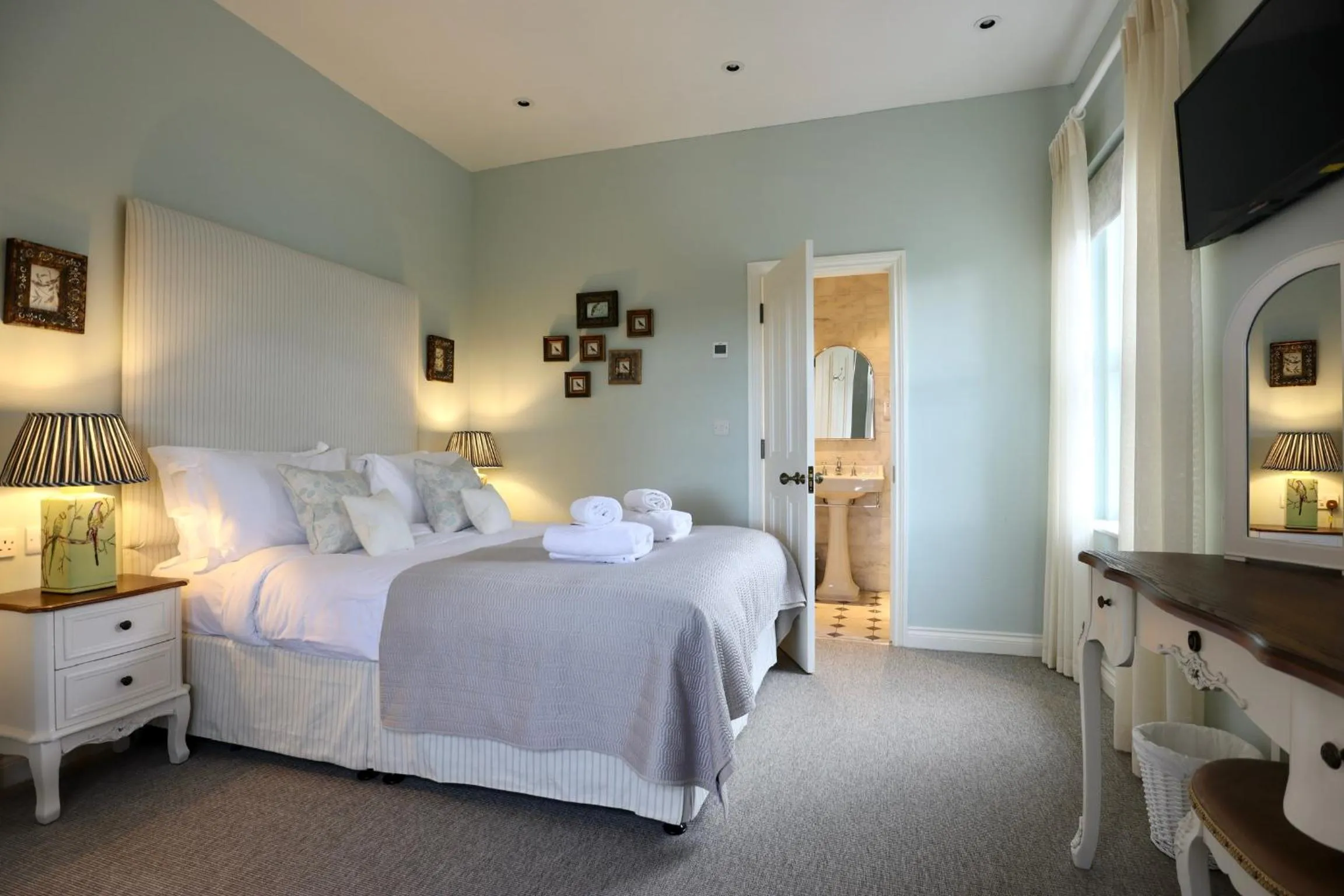 Bed in Tyndall Villa Boutique B&B