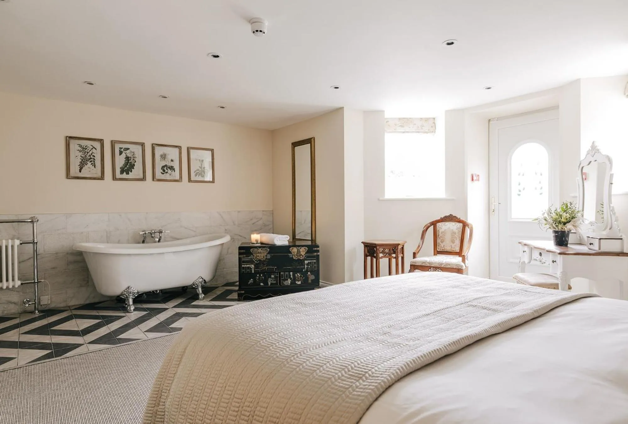 Bed in Tyndall Villa Boutique B&B