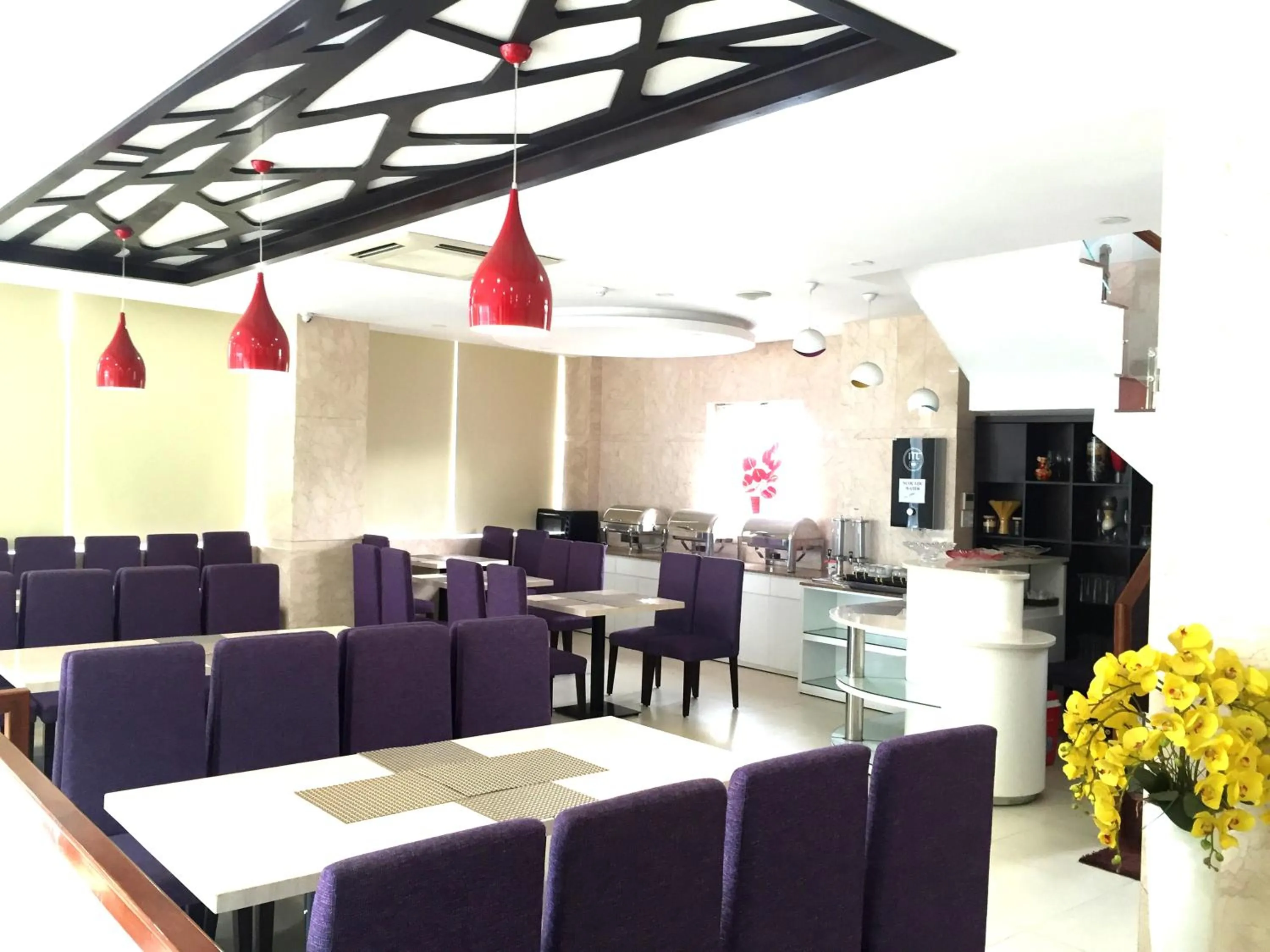 Restaurant/places to eat in Huong Son Hotel Da Nang