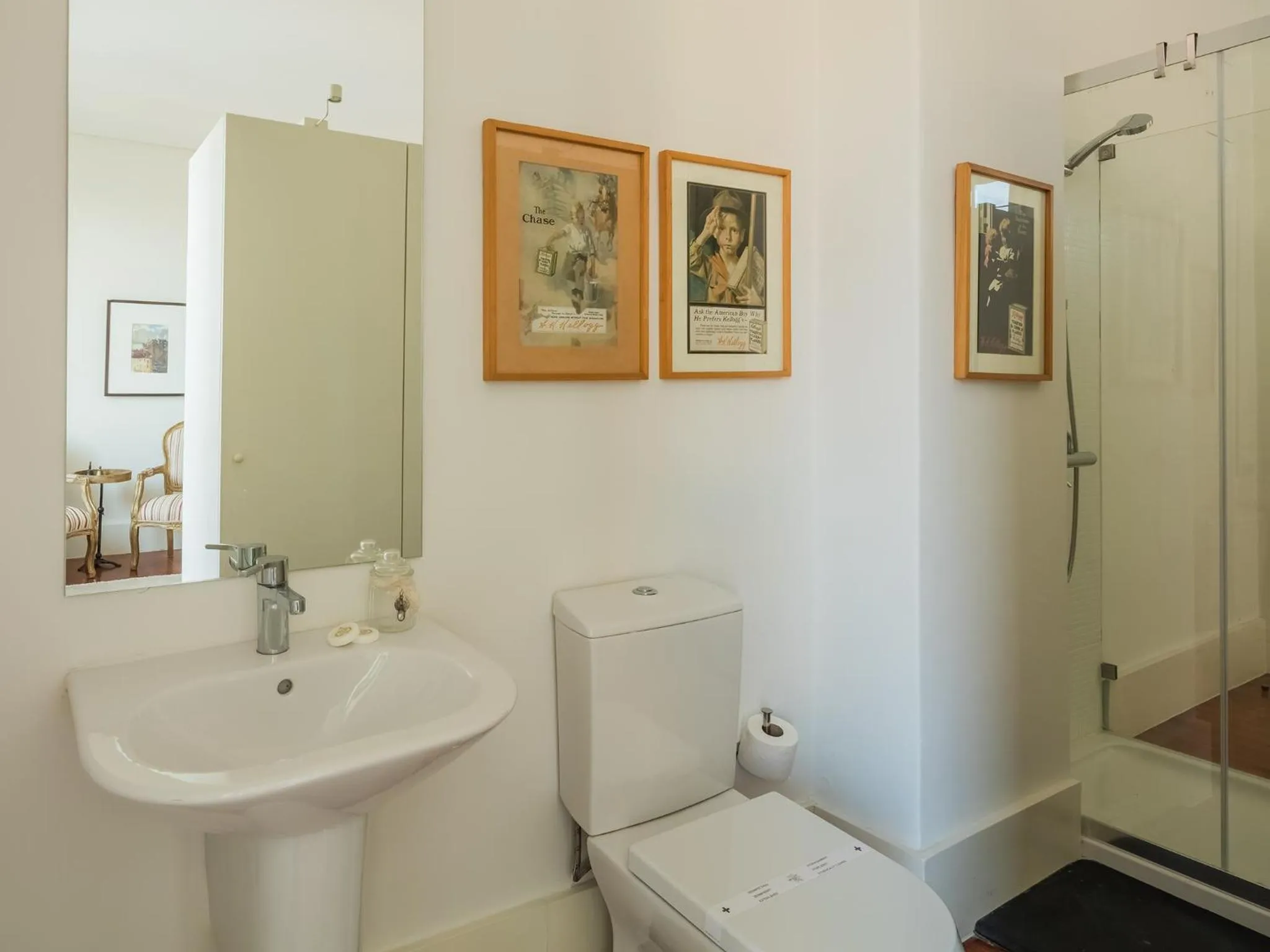 Bathroom in Down2Town B&B