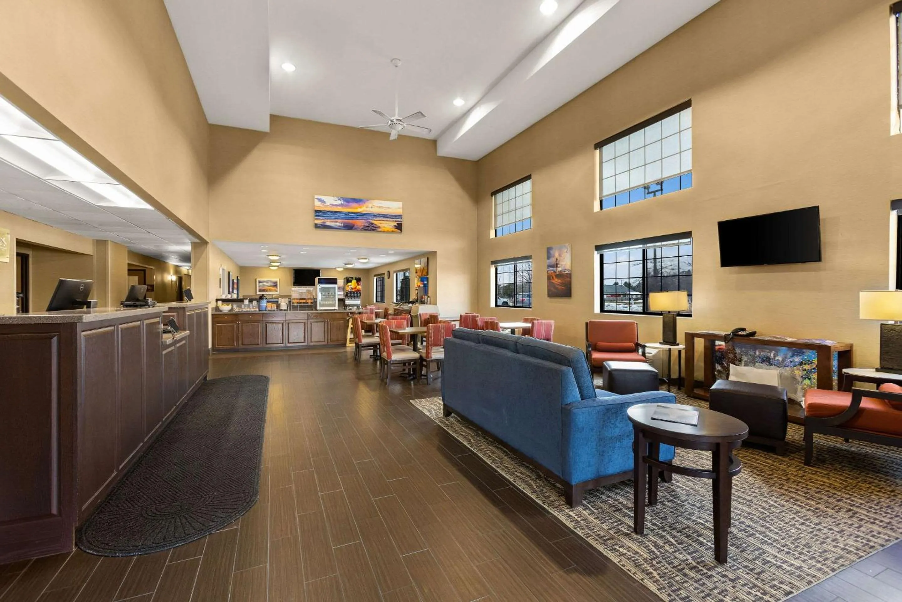 Lobby or reception in Comfort Inn & Suites Ludington near US-10