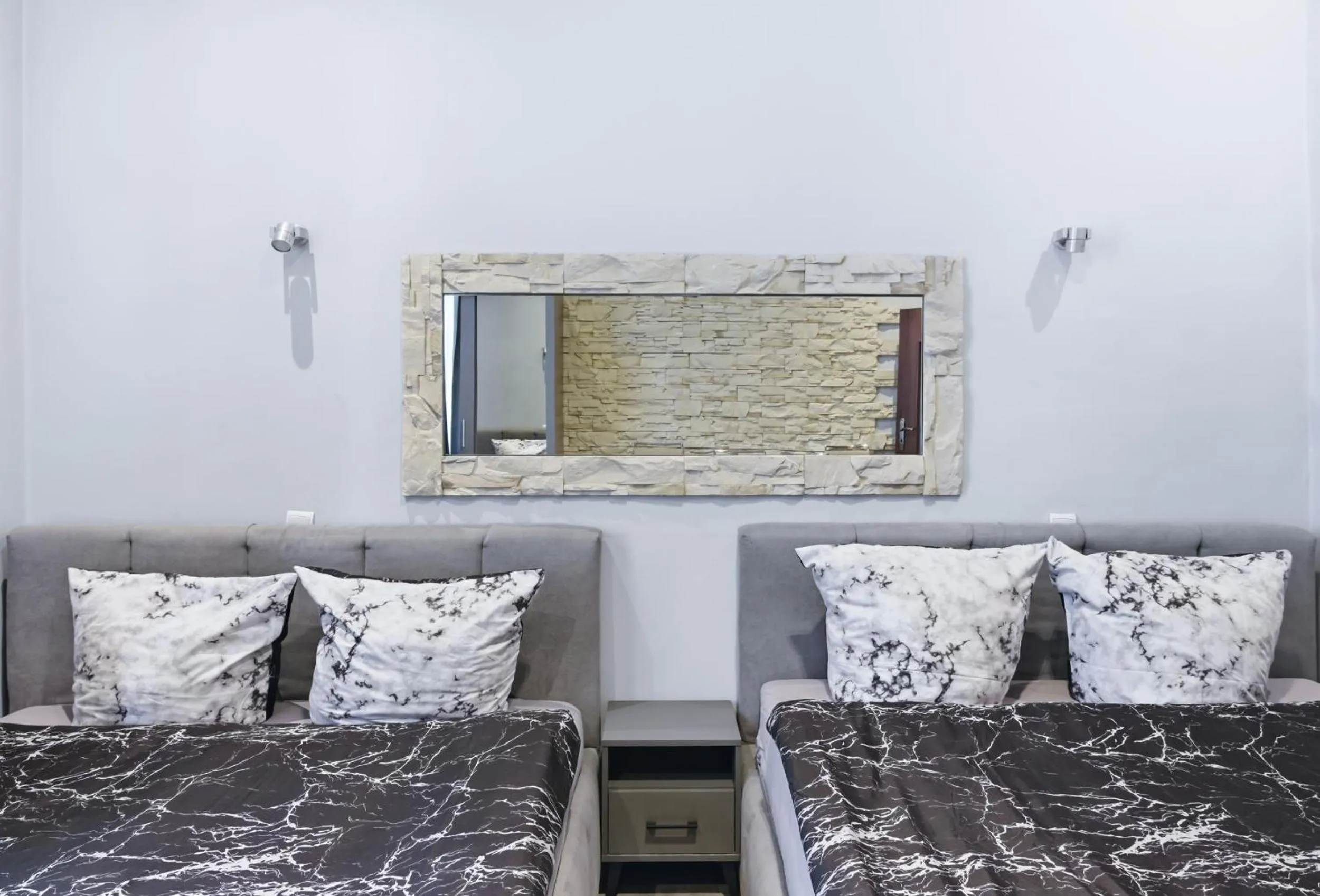 View (from property/room), Bed in 70s Guest room