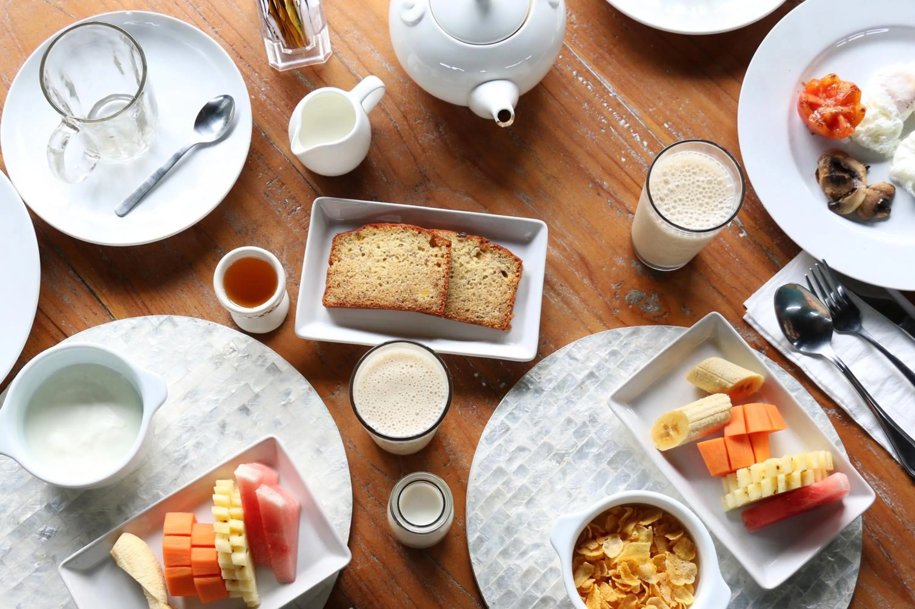 Continental breakfast in Solo Villas & Retreat