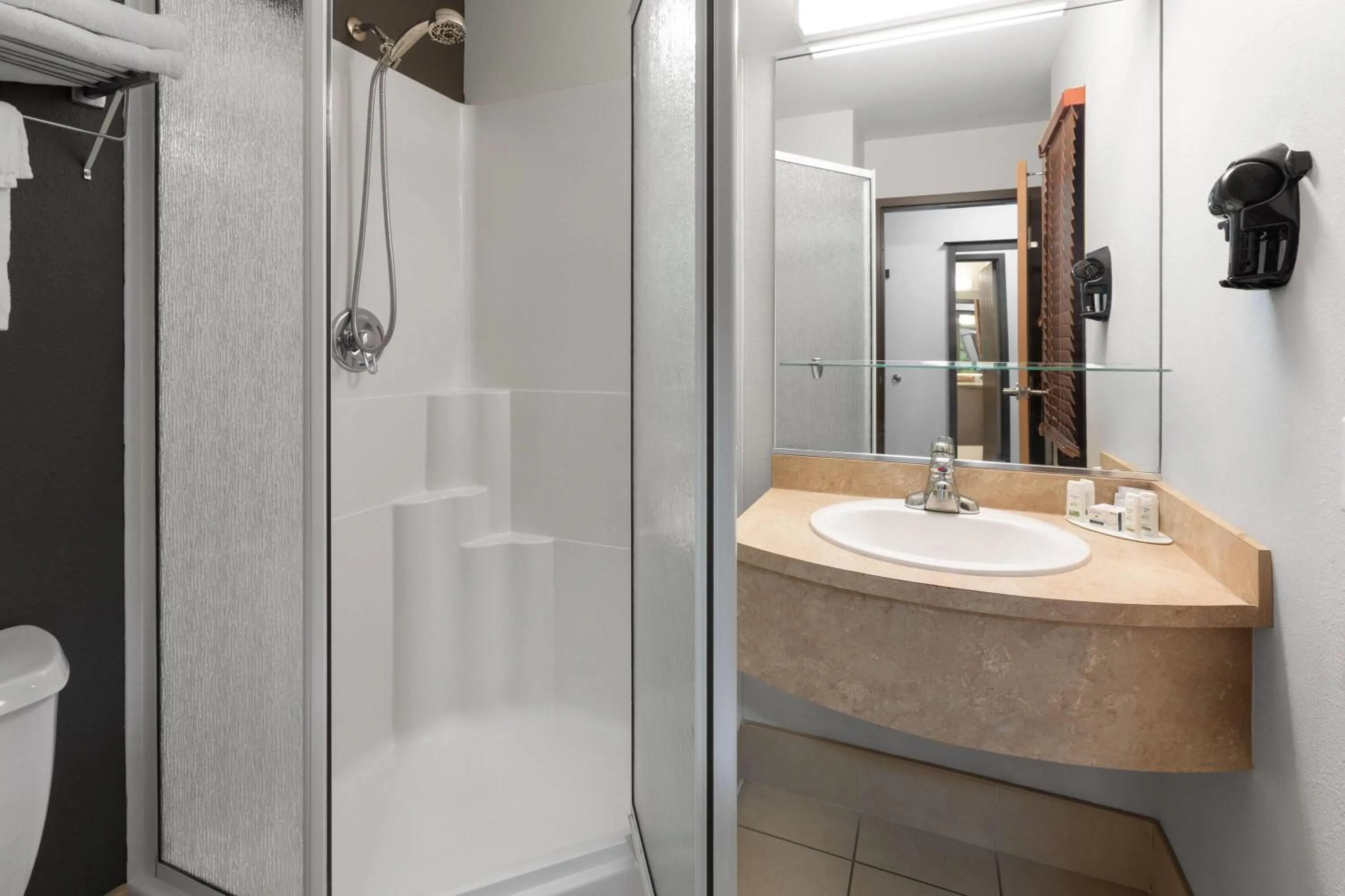 Bathroom in Super 8 by Wyndham Quebec City