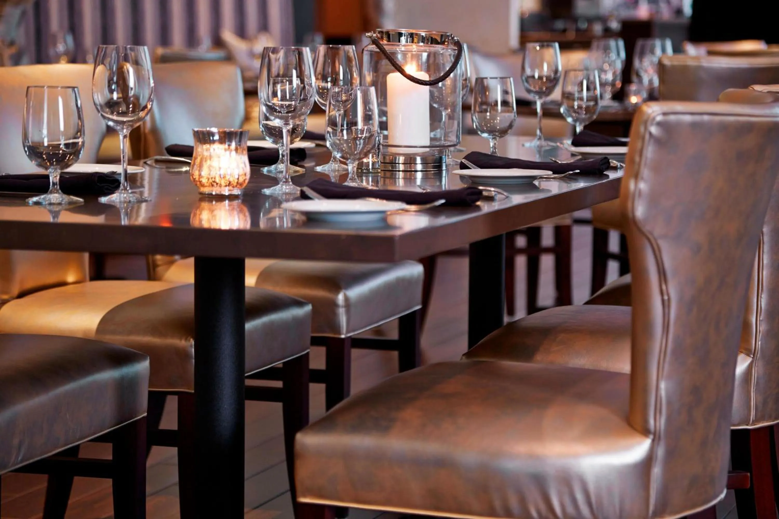 Restaurant/places to eat in Renaissance Orlando Airport Hotel