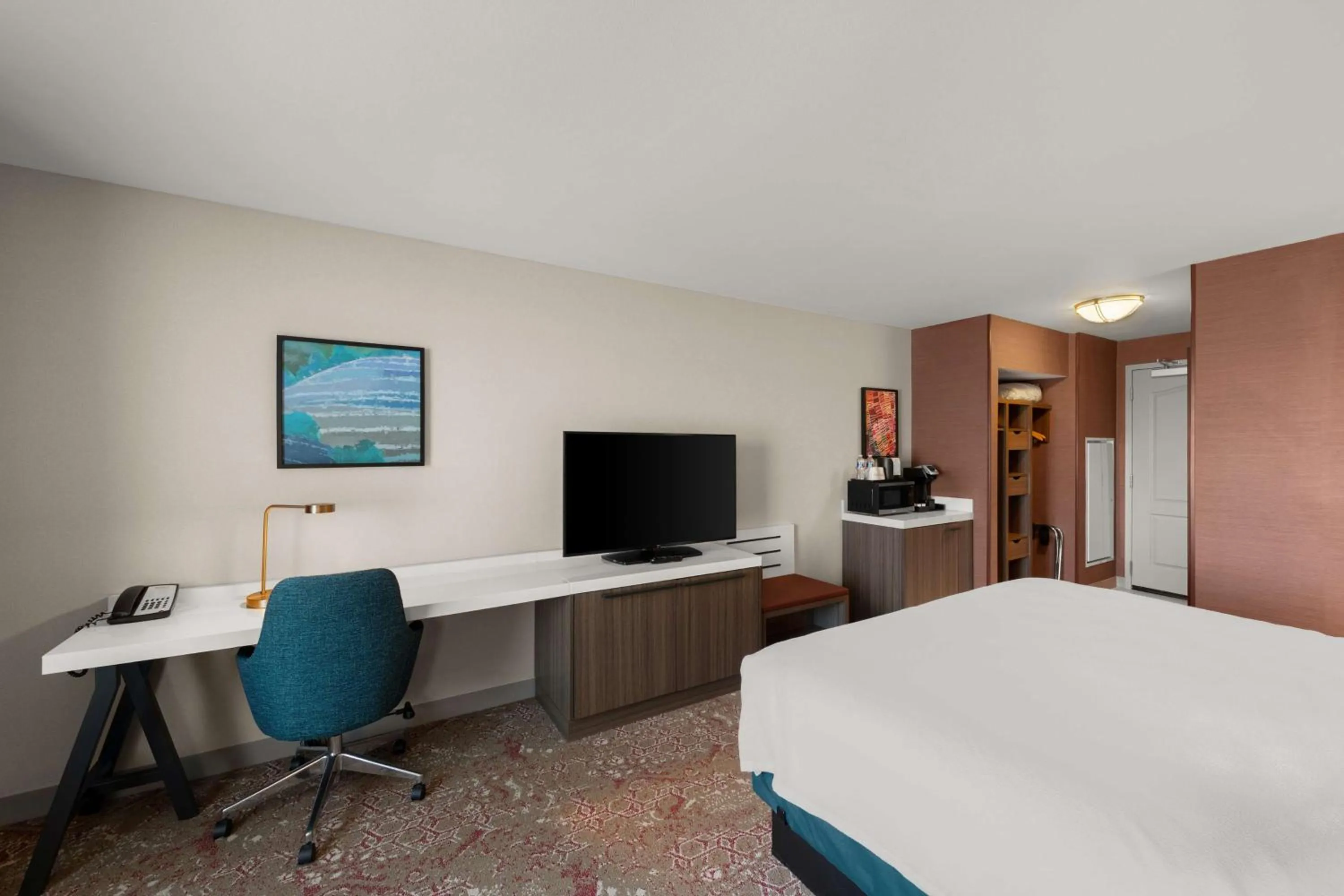 Bedroom in Hilton Garden Inn Omaha East/Council Bluffs