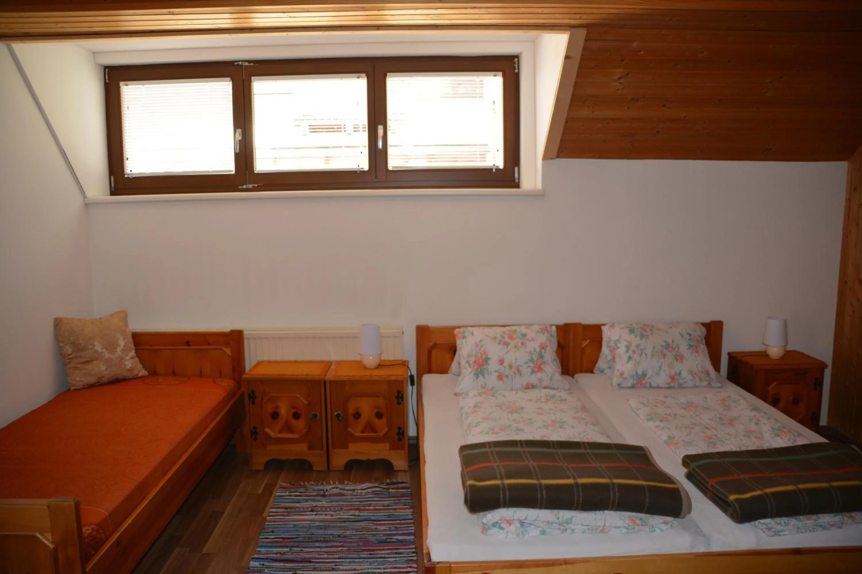 Photo of the whole room, Bed in Kronenwirt