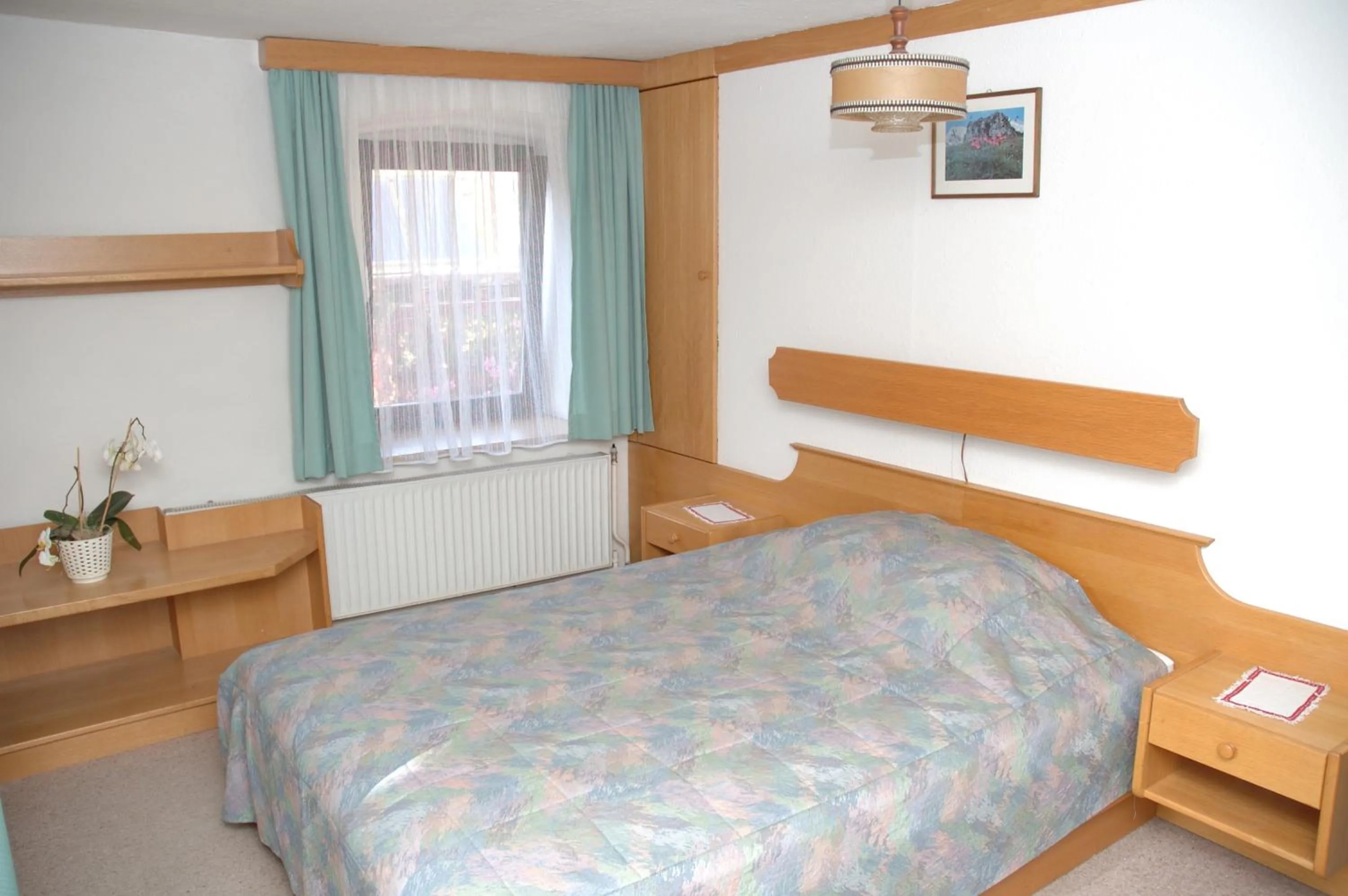Photo of the whole room, Bed in Kronenwirt