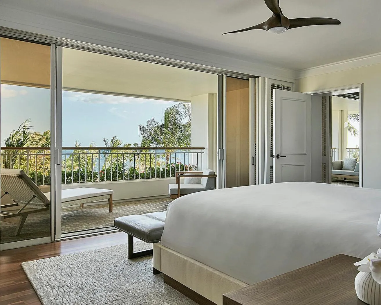 Bed in Four Seasons Resort Oahu at Ko Olina