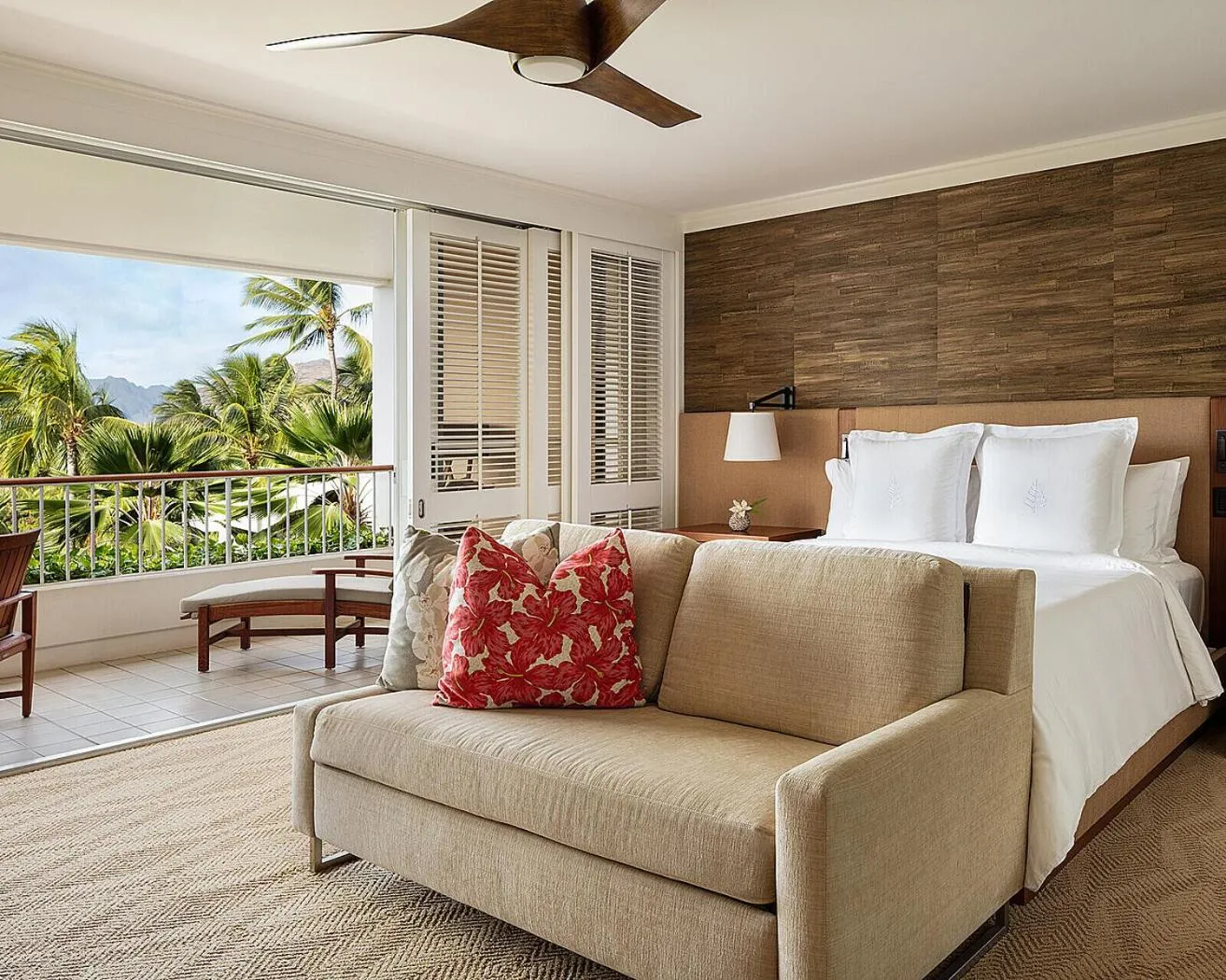 Bed in Four Seasons Resort Oahu at Ko Olina