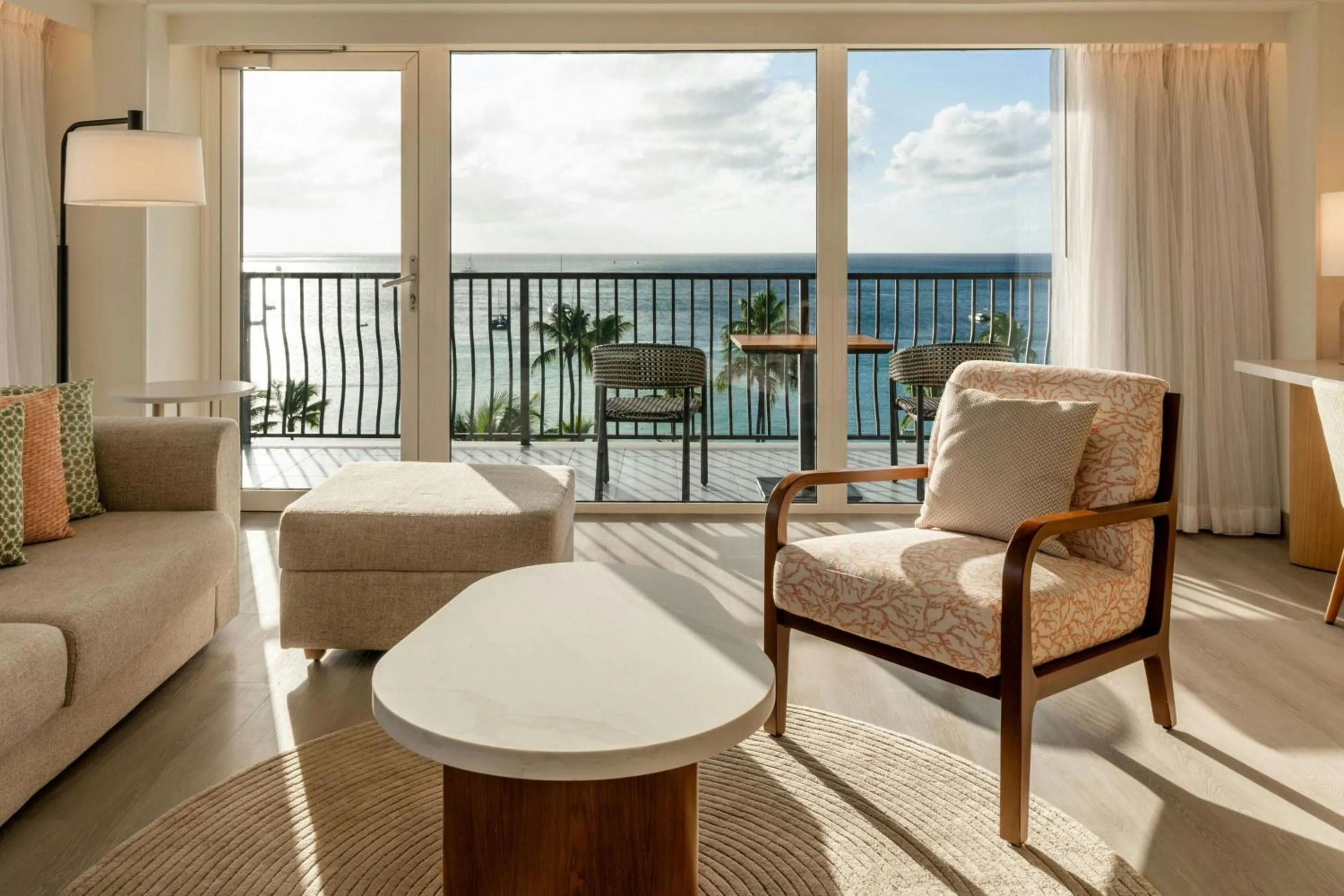 Photo of the whole room in Aruba Marriott Resort & Stellaris Casino