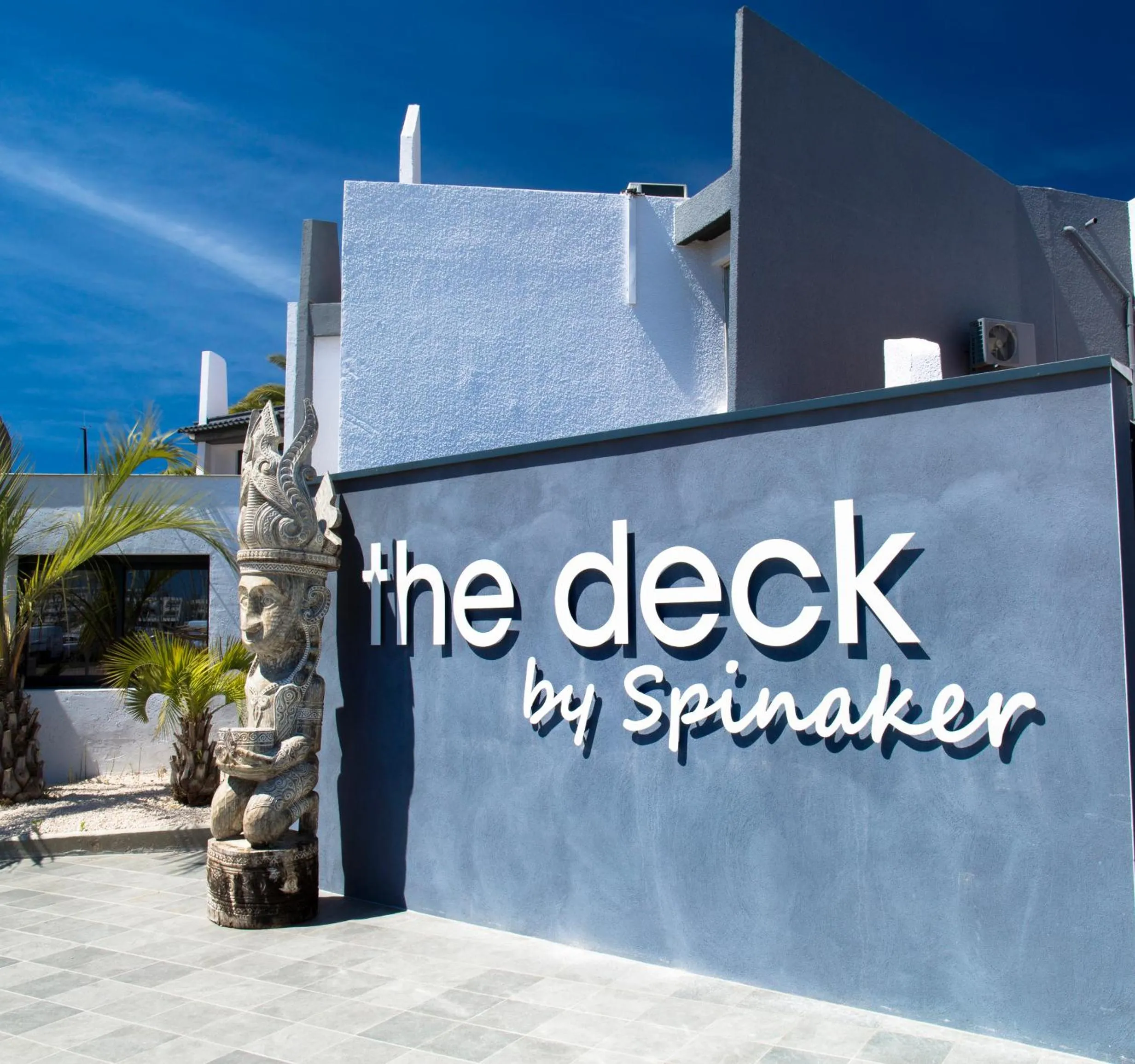 Restaurant/places to eat in Le Spinaker