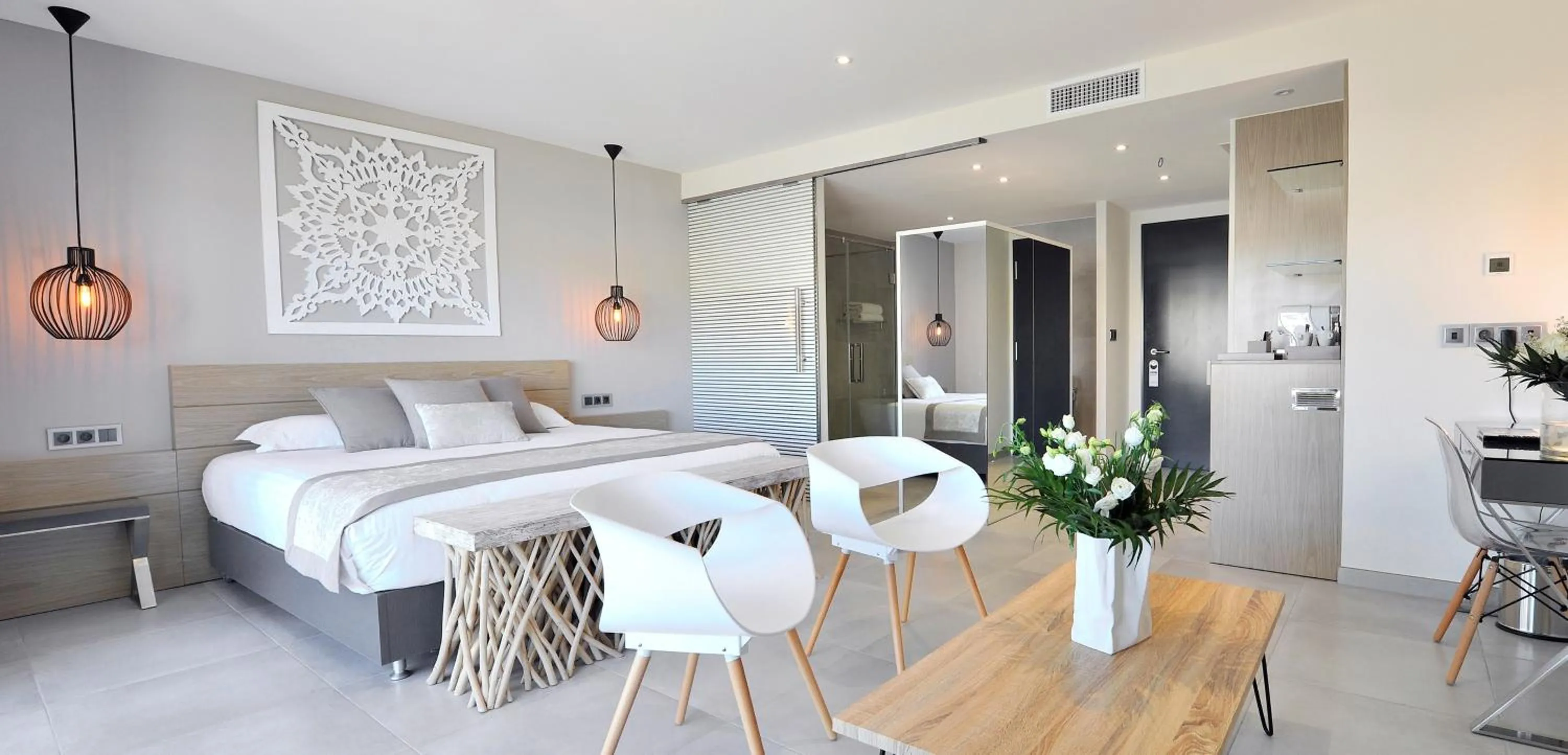 Property building, Bed in Le Spinaker