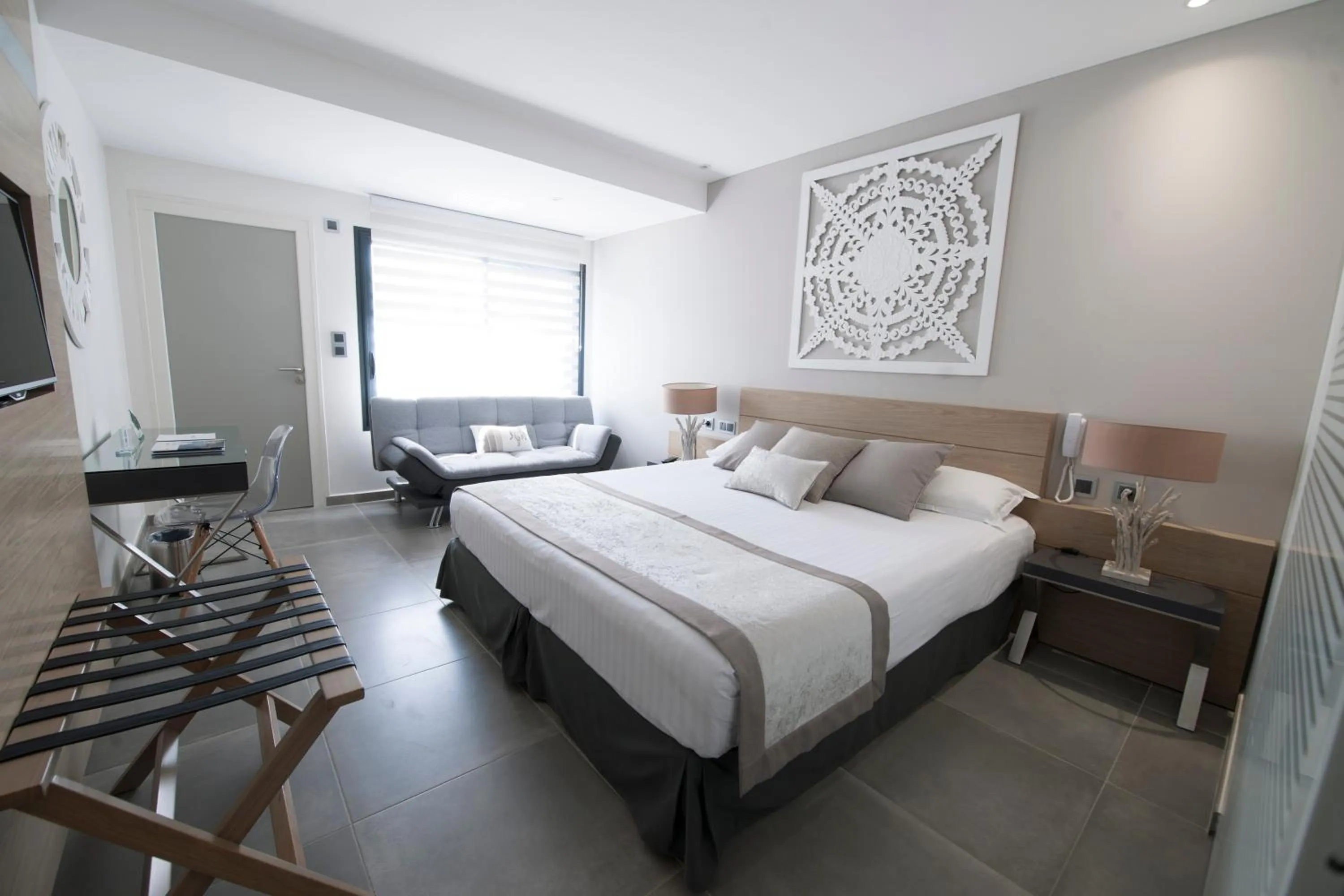 Property building, Bed in Le Spinaker