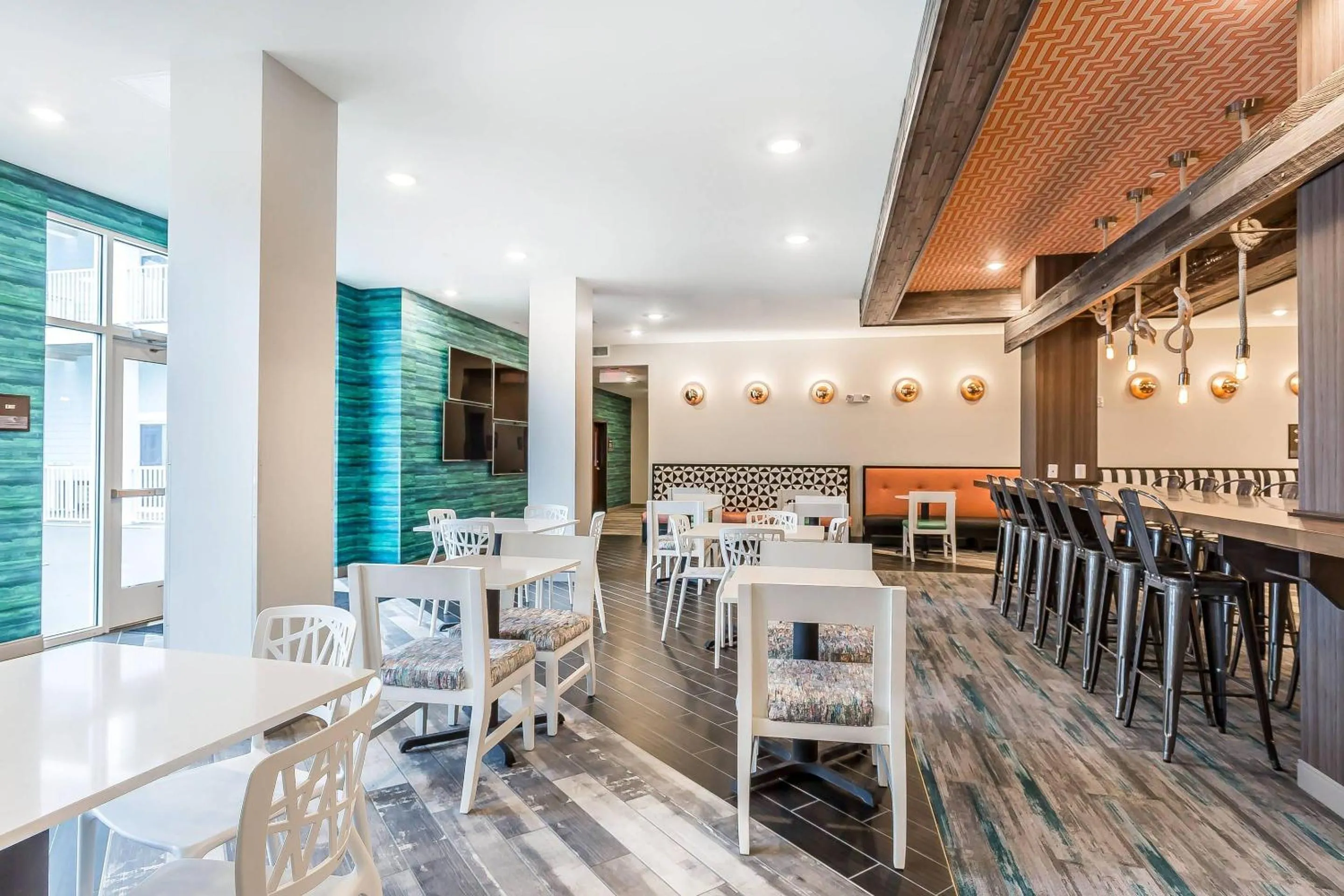 Breakfast in Marina Bay Hotel & Suites, an Ascend Collection Hotel