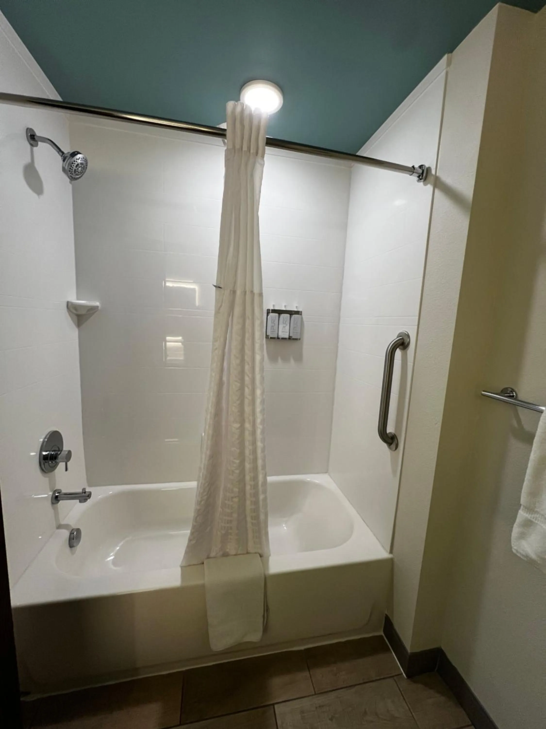 Bathroom in Marina Bay Hotel & Suites, an Ascend Collection Hotel