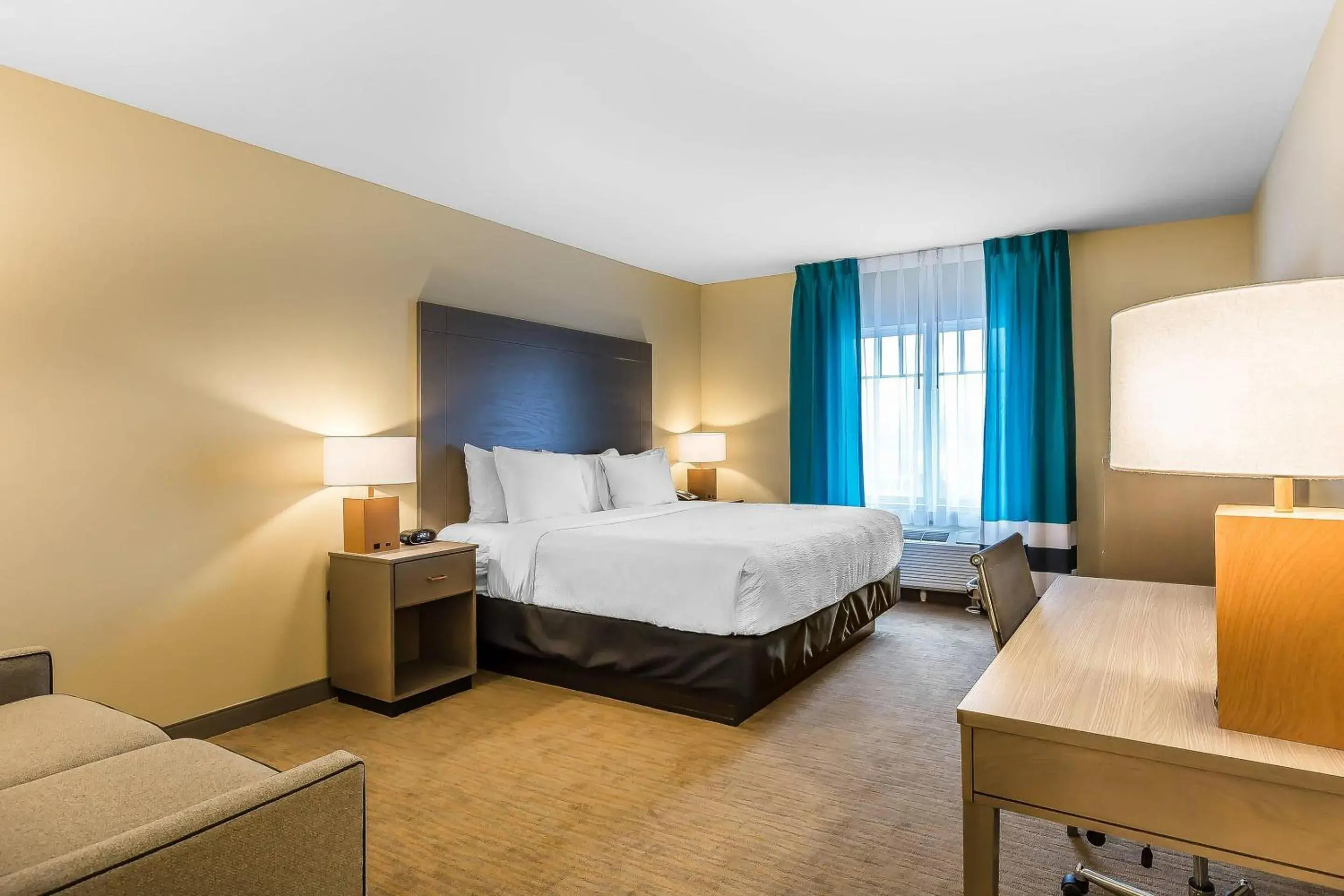 King Room with Sofa Bed - Non-Smoking in Marina Bay Hotel & Suites, an Ascend Collection Hotel King Room with Sofa Bed - Non-Smoking in Marina Bay Hotel & Suites, an Ascend Collection Hotel