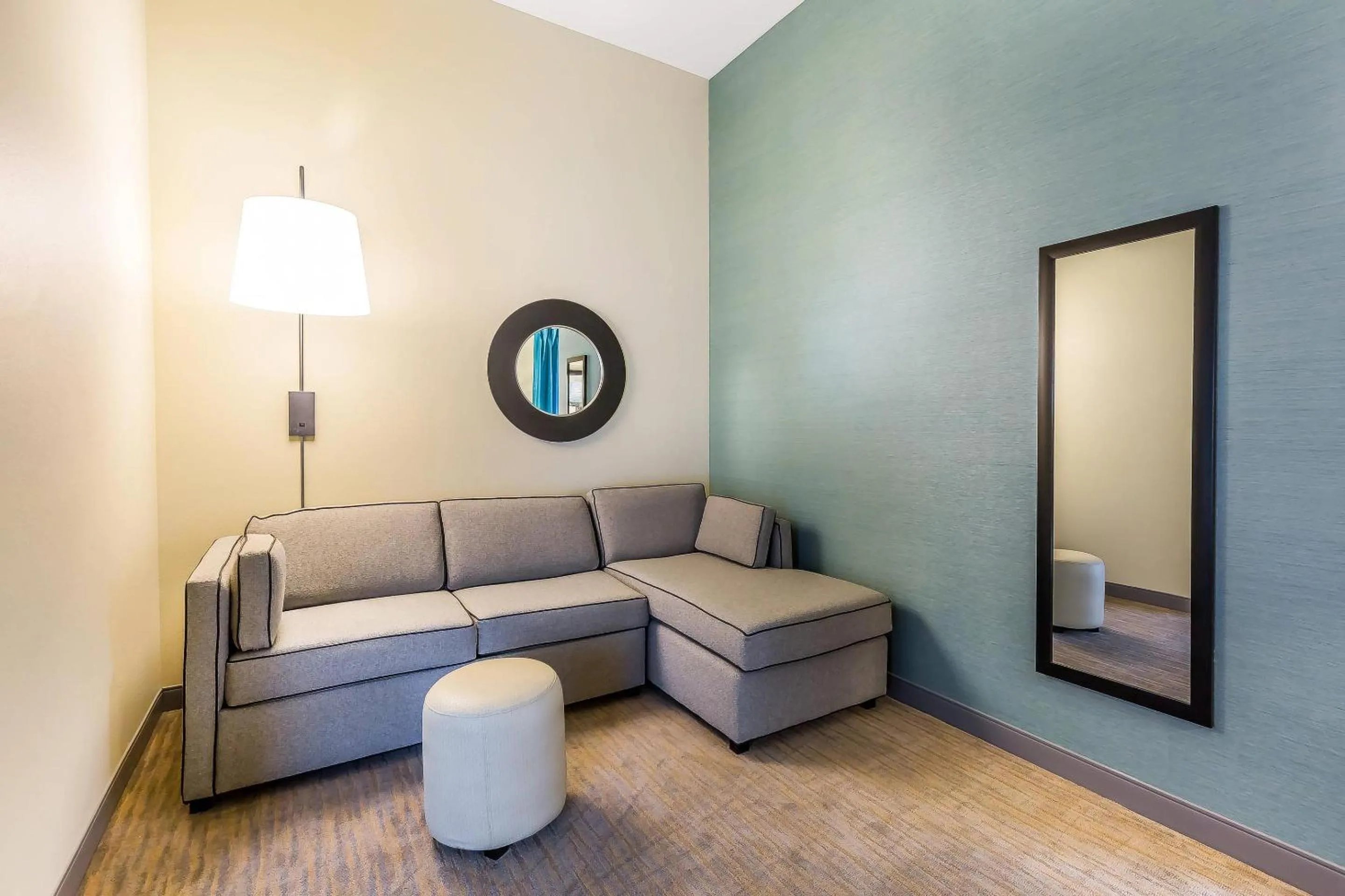 Bedroom in Marina Bay Hotel & Suites, an Ascend Collection Hotel