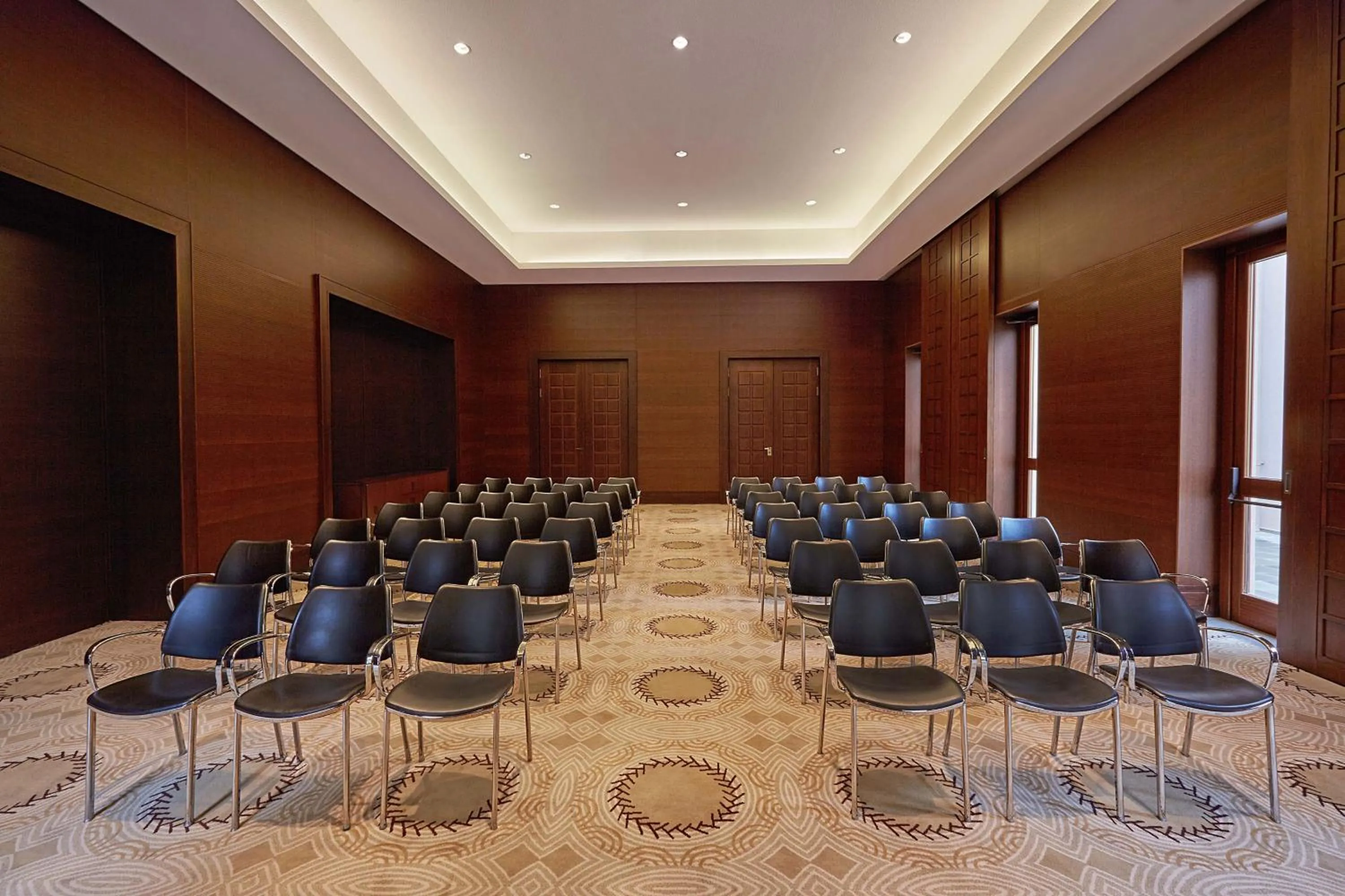 Meeting/conference room in The Romanos, a Luxury Collection Resort, Costa Navarino