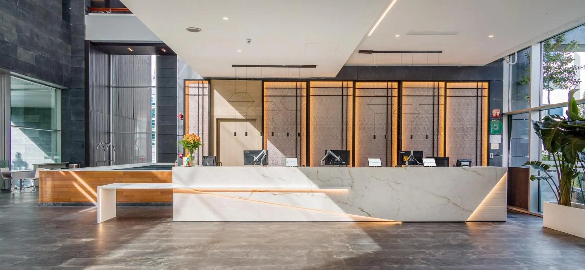 Lobby or reception in Ilunion Atrium