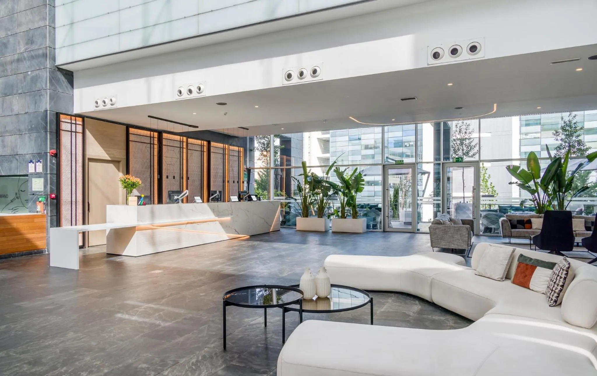 Lobby or reception in Ilunion Atrium