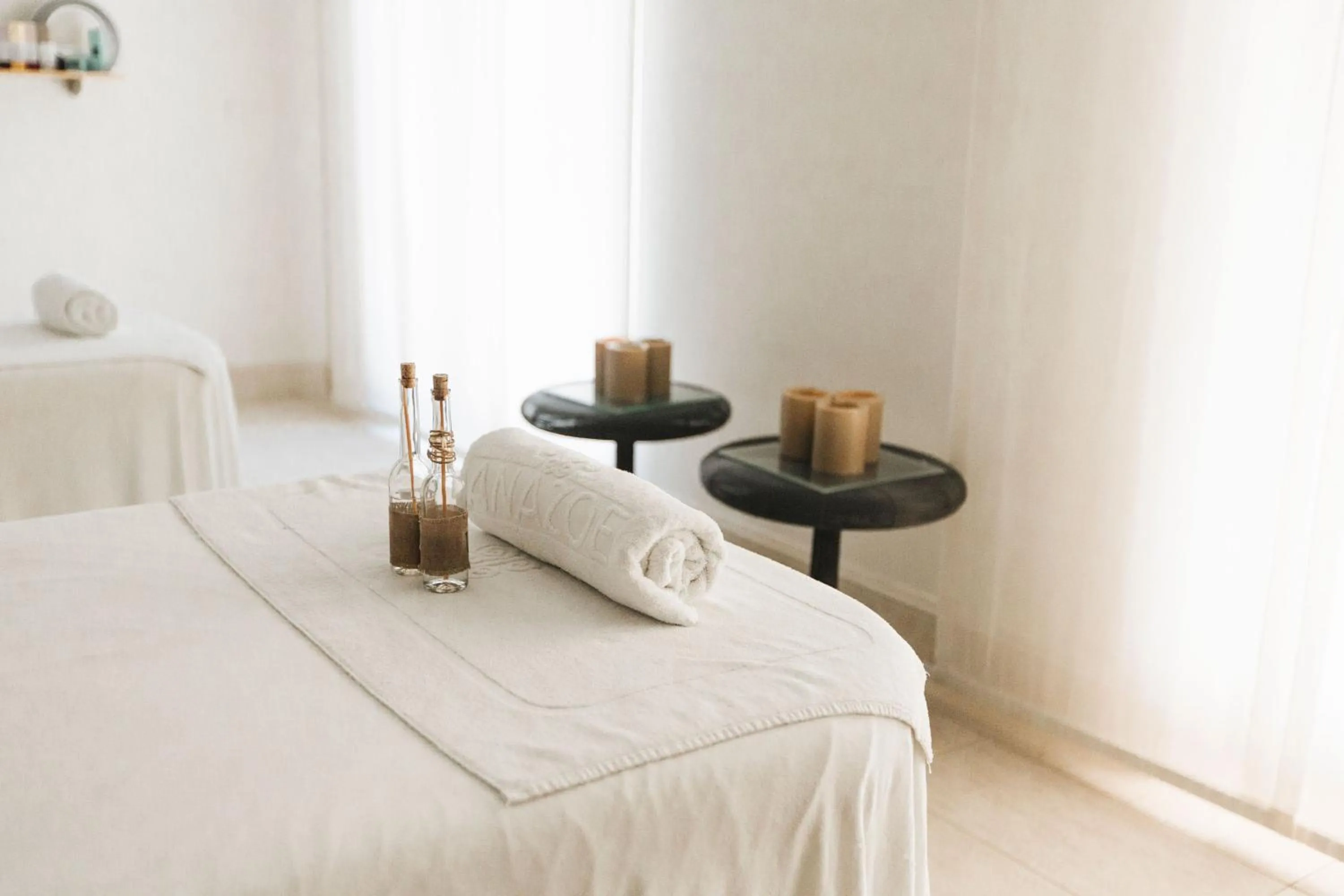 Spa and wellness centre/facilities, Bed in The Westin Resort, Costa Navarino