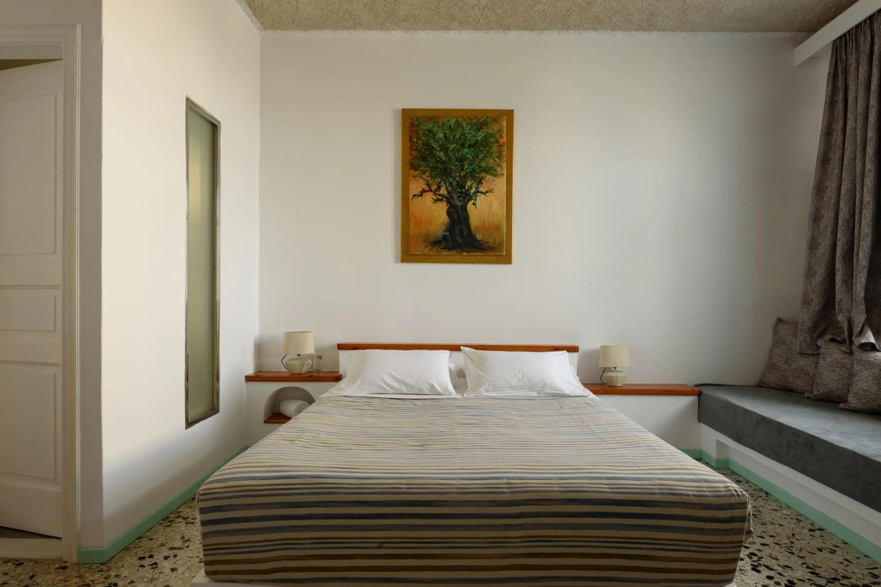 Bed in Vallas Apartments & Villas