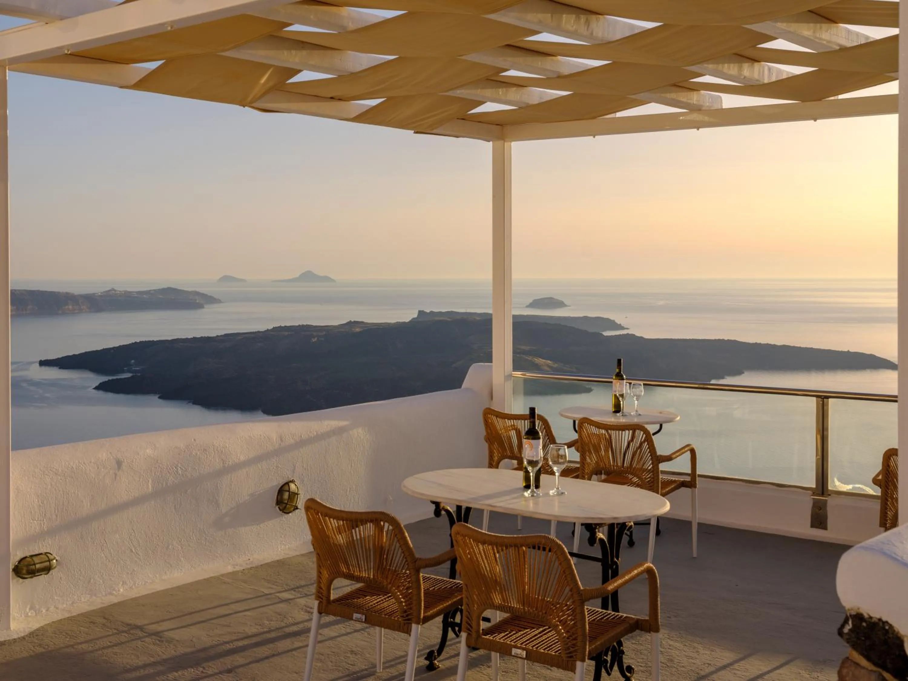 Property building in Vallas Apartments & Villas