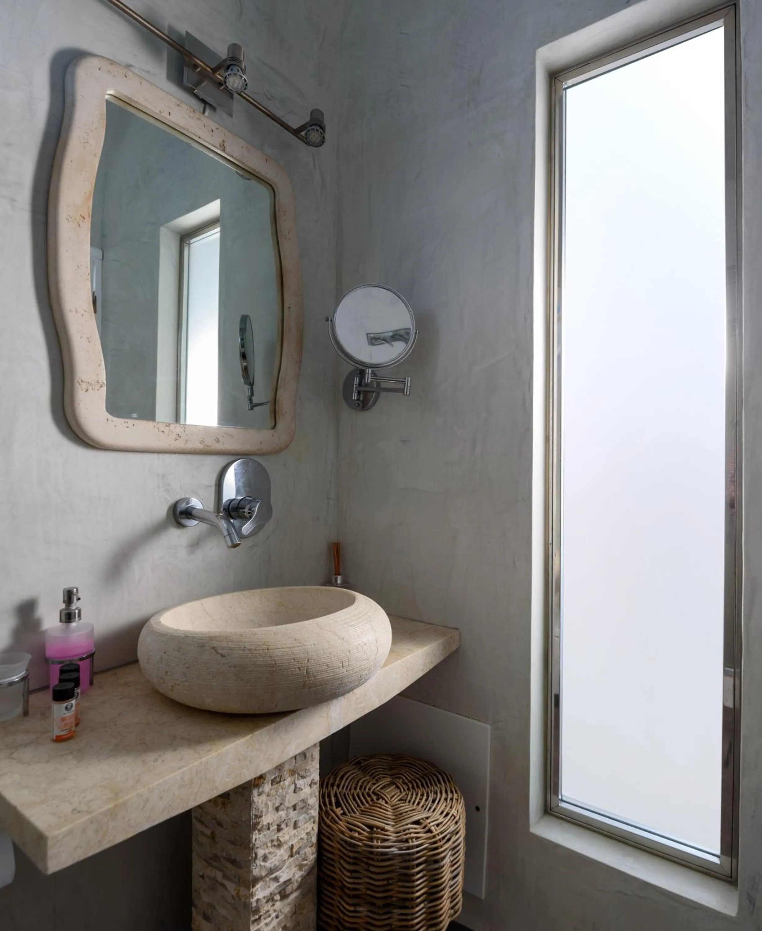 Bathroom in Vallas Apartments & Villas
