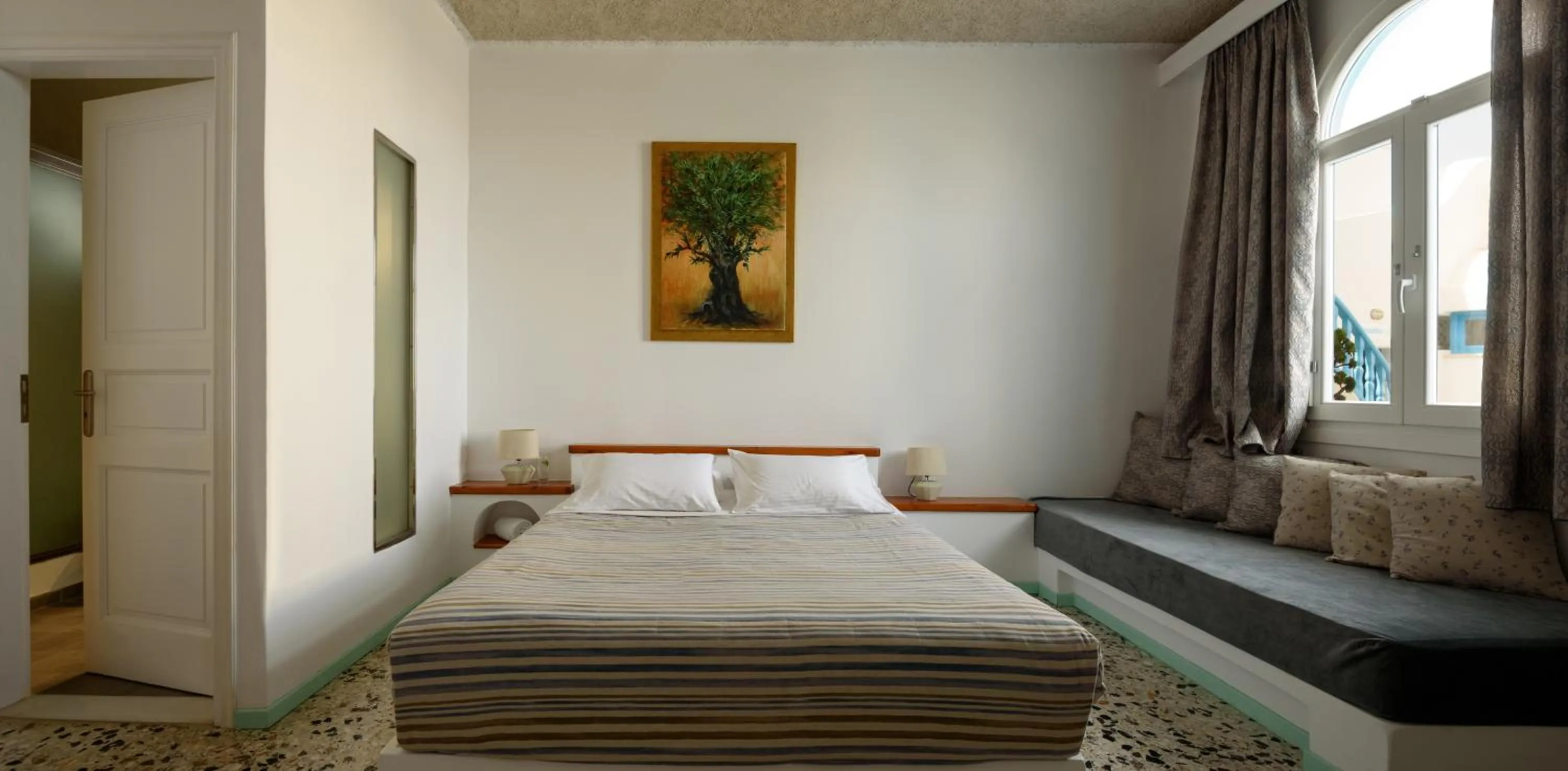 Bed in Vallas Apartments & Villas