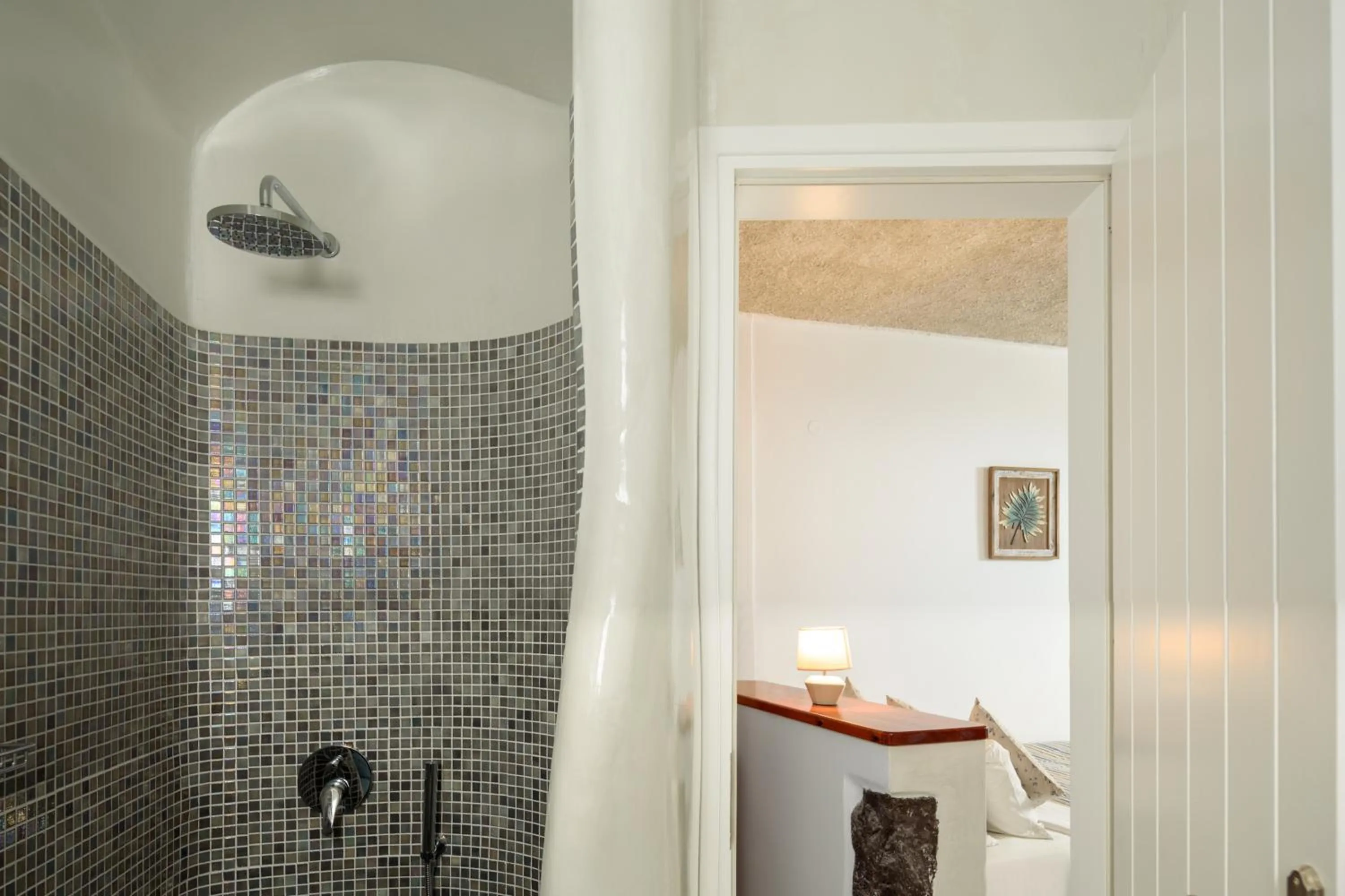 Shower in Vallas Apartments & Villas