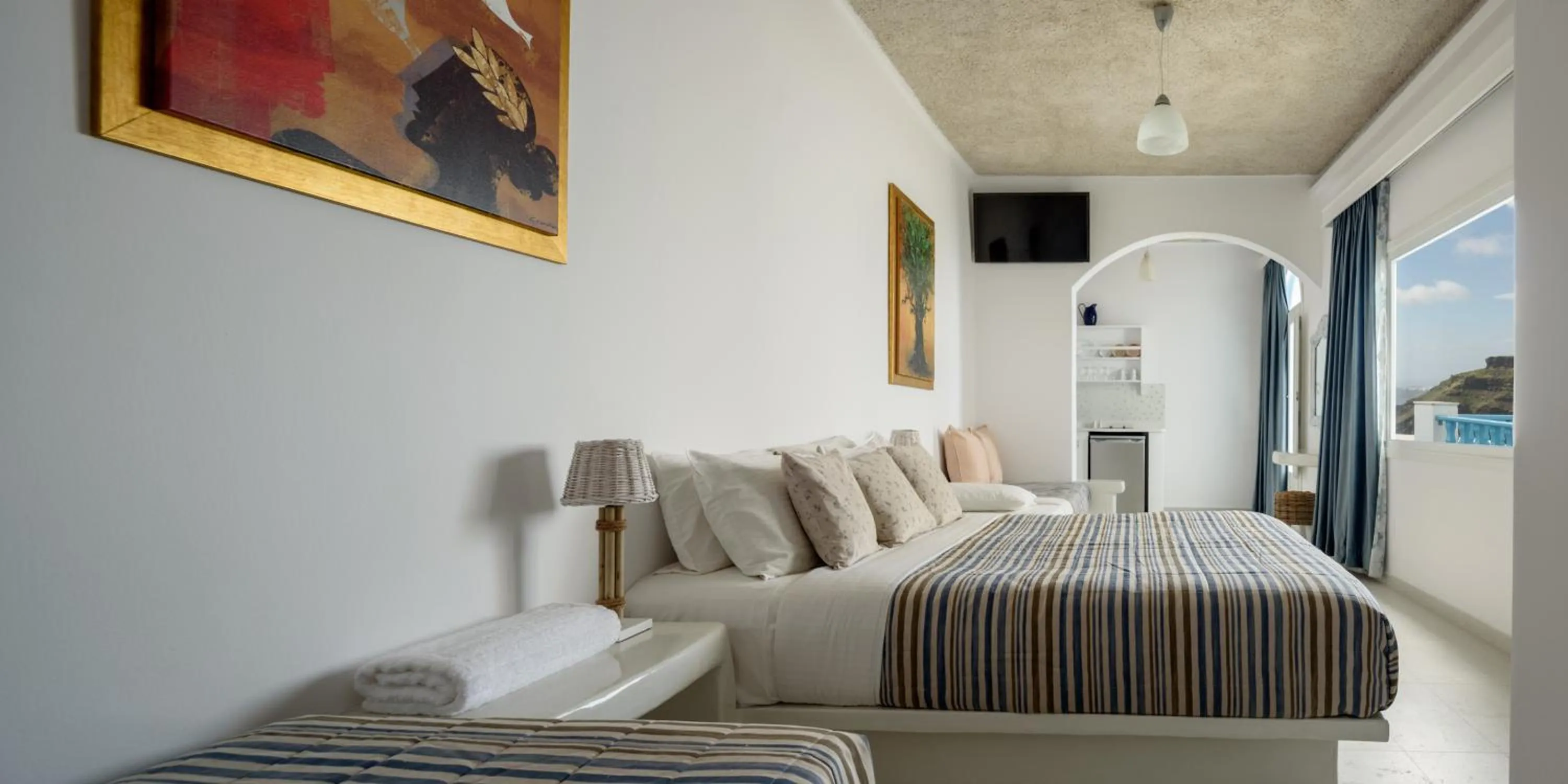 Photo of the whole room, Bed in Vallas Apartments & Villas