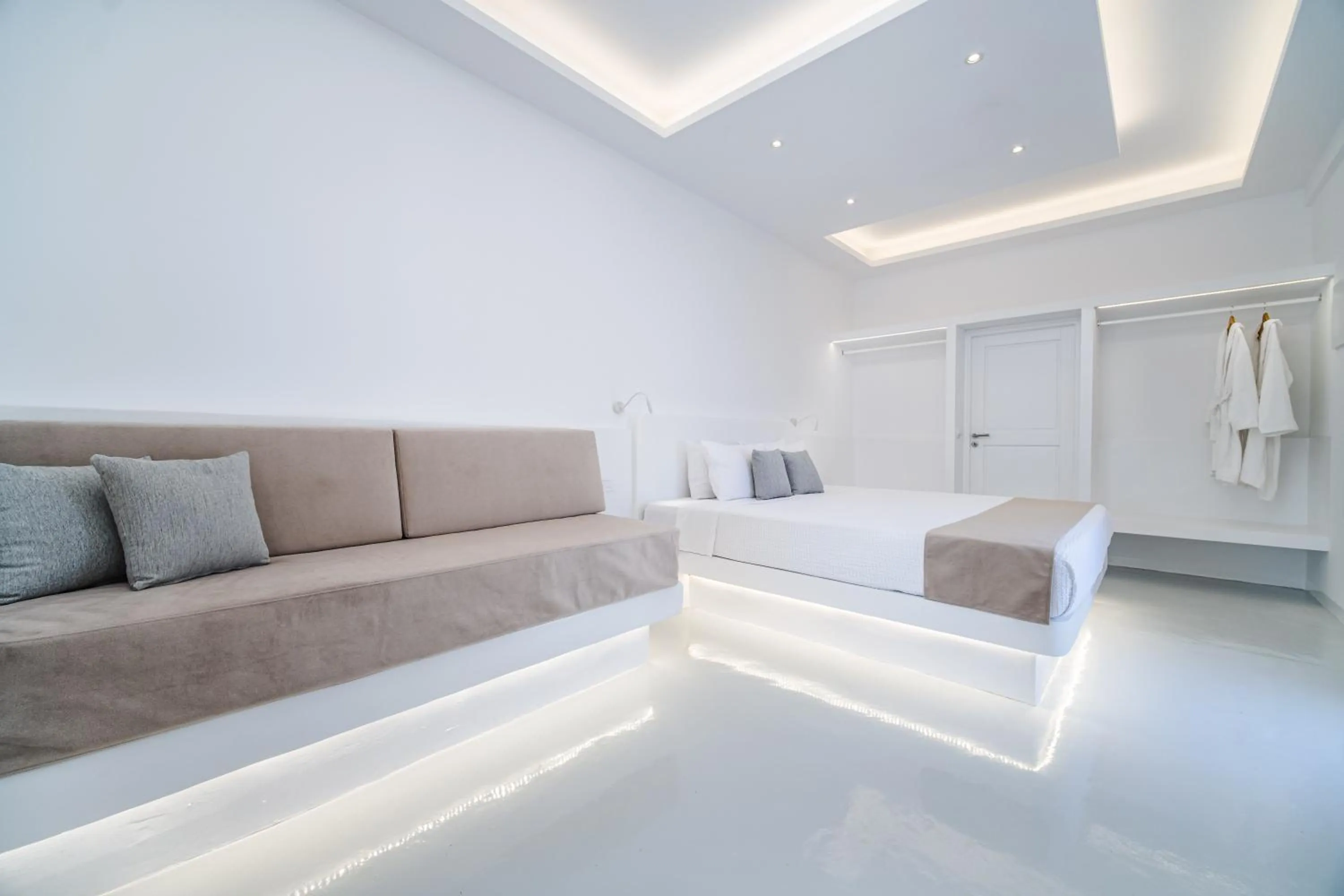 Bedroom, Bed in Serenità Luxury Suites