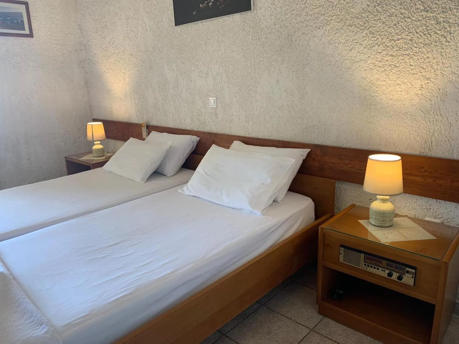 Bed in Sariza Spring Hotel
