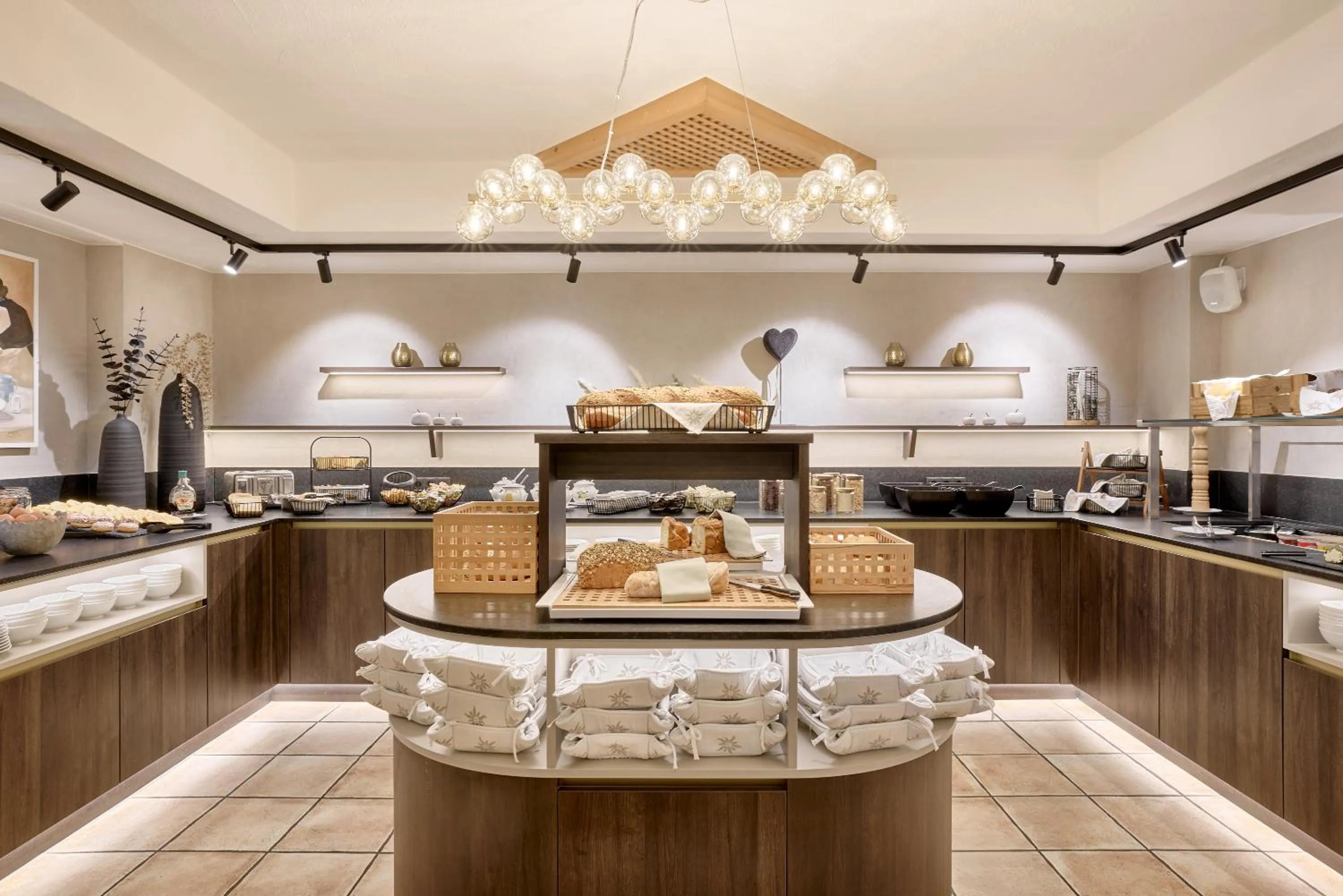 Breakfast in Hotel Auderer