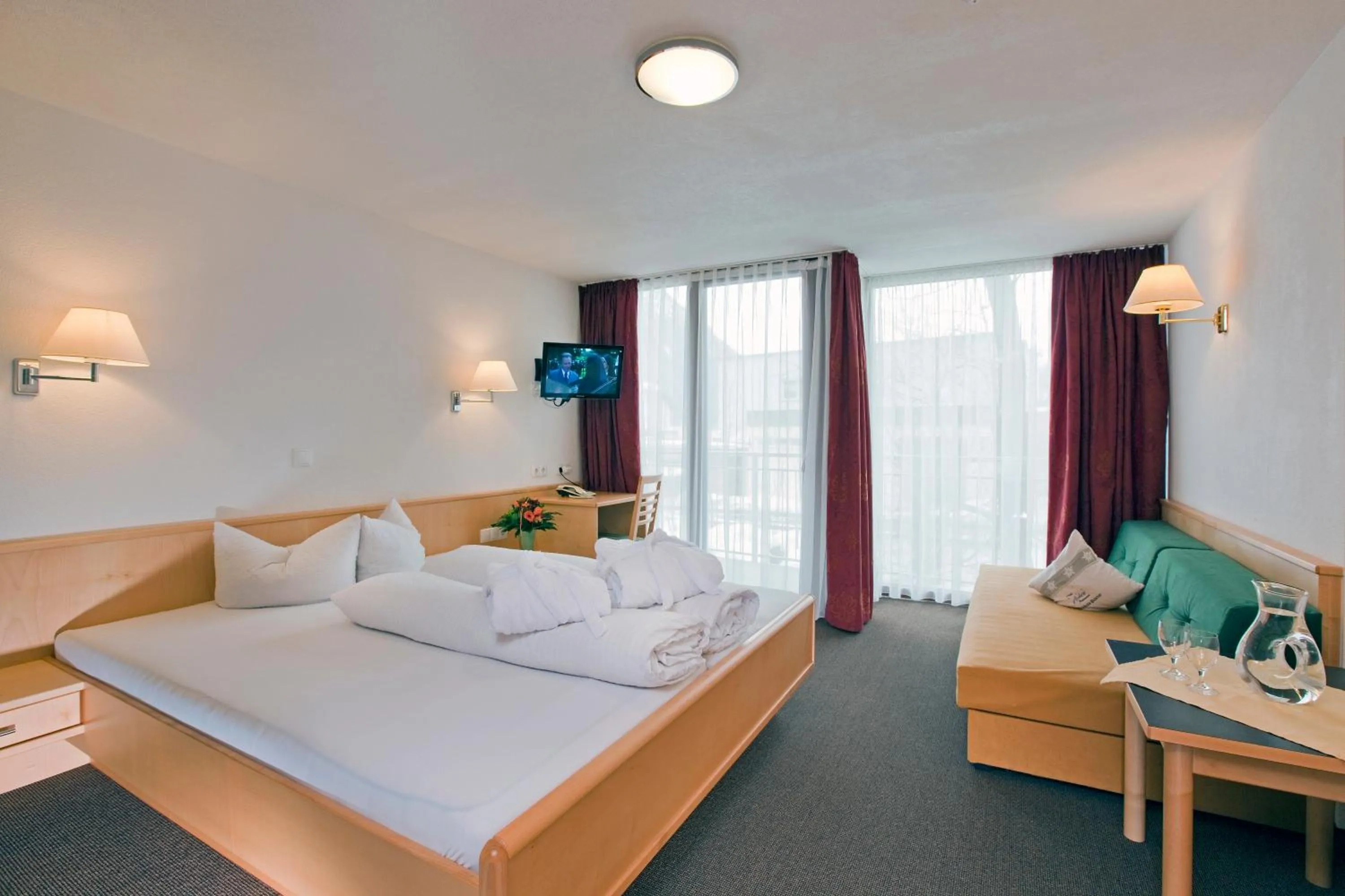 Photo of the whole room, Bed in Hotel Auderer