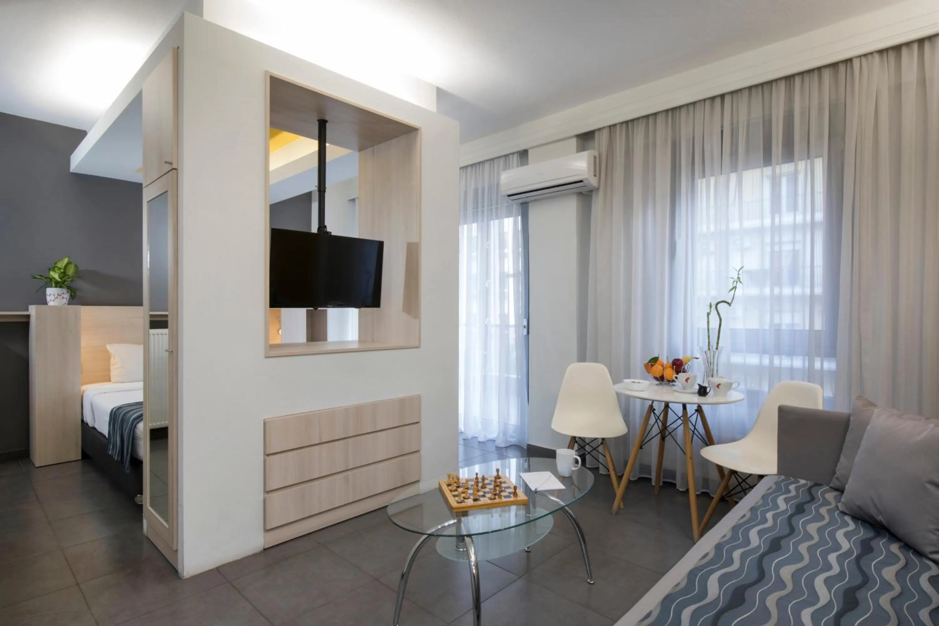 TV and multimedia in Polis Apartments