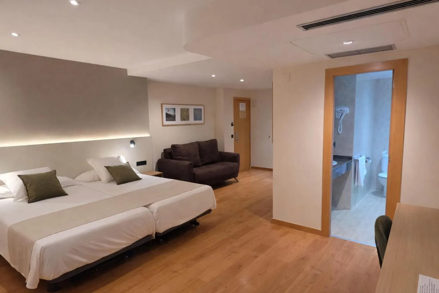 Bedroom, Bed in Hotel Tanit