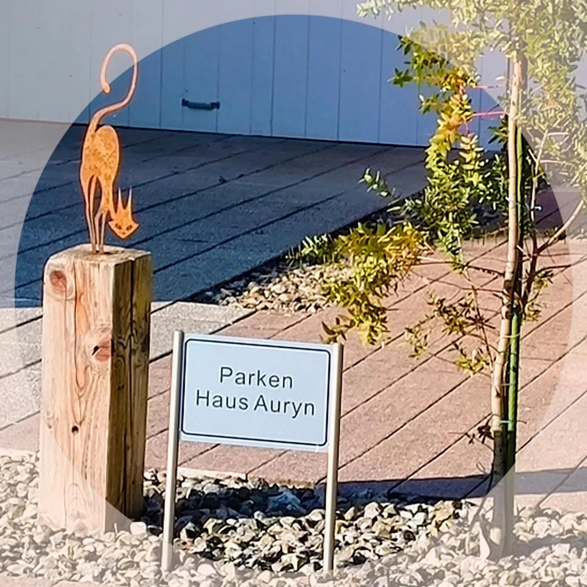 Property building in Haus Auryn