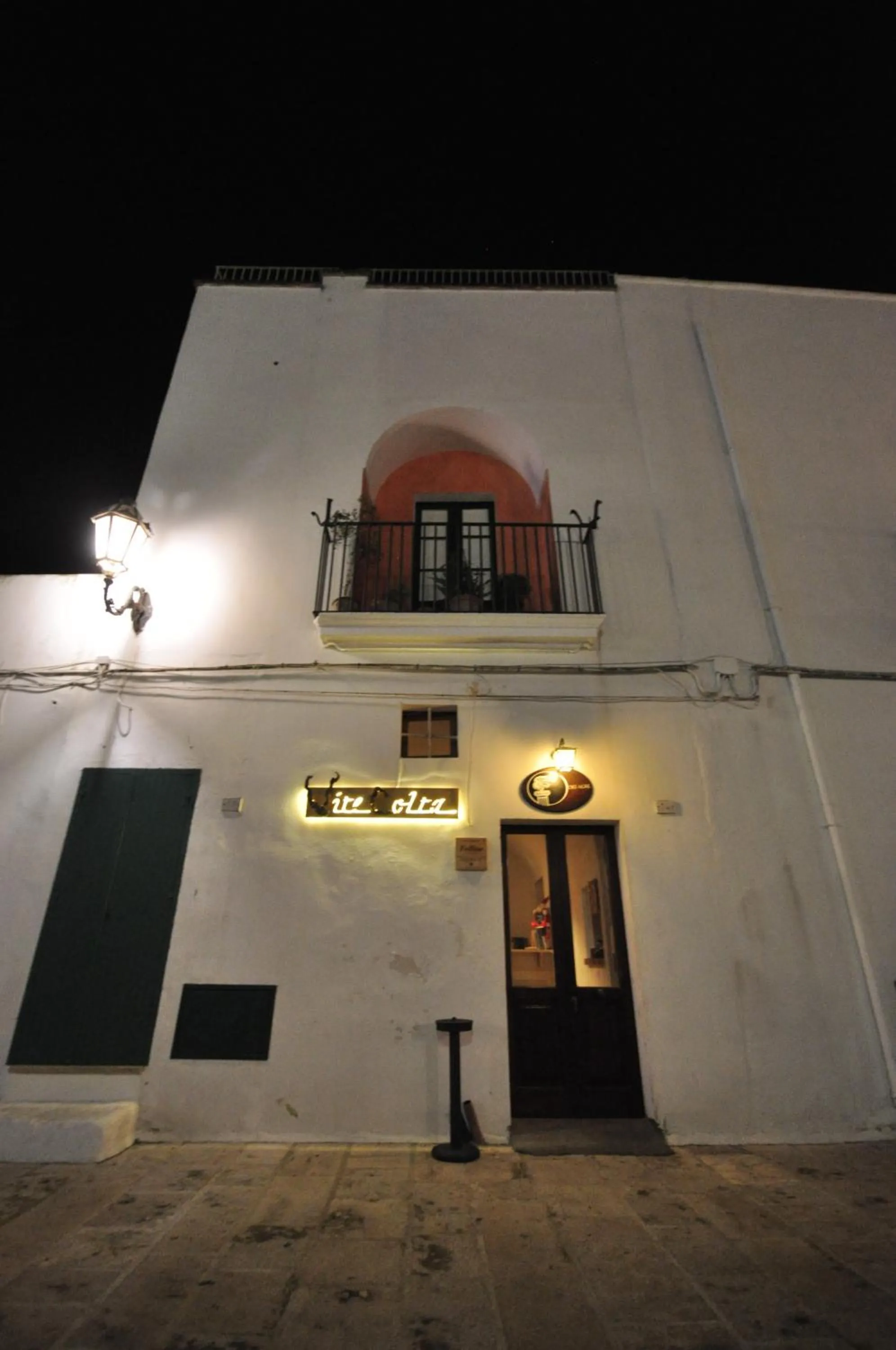 Restaurant/places to eat in Felline In Bed&Breakfast Dimora di Charme el Salento