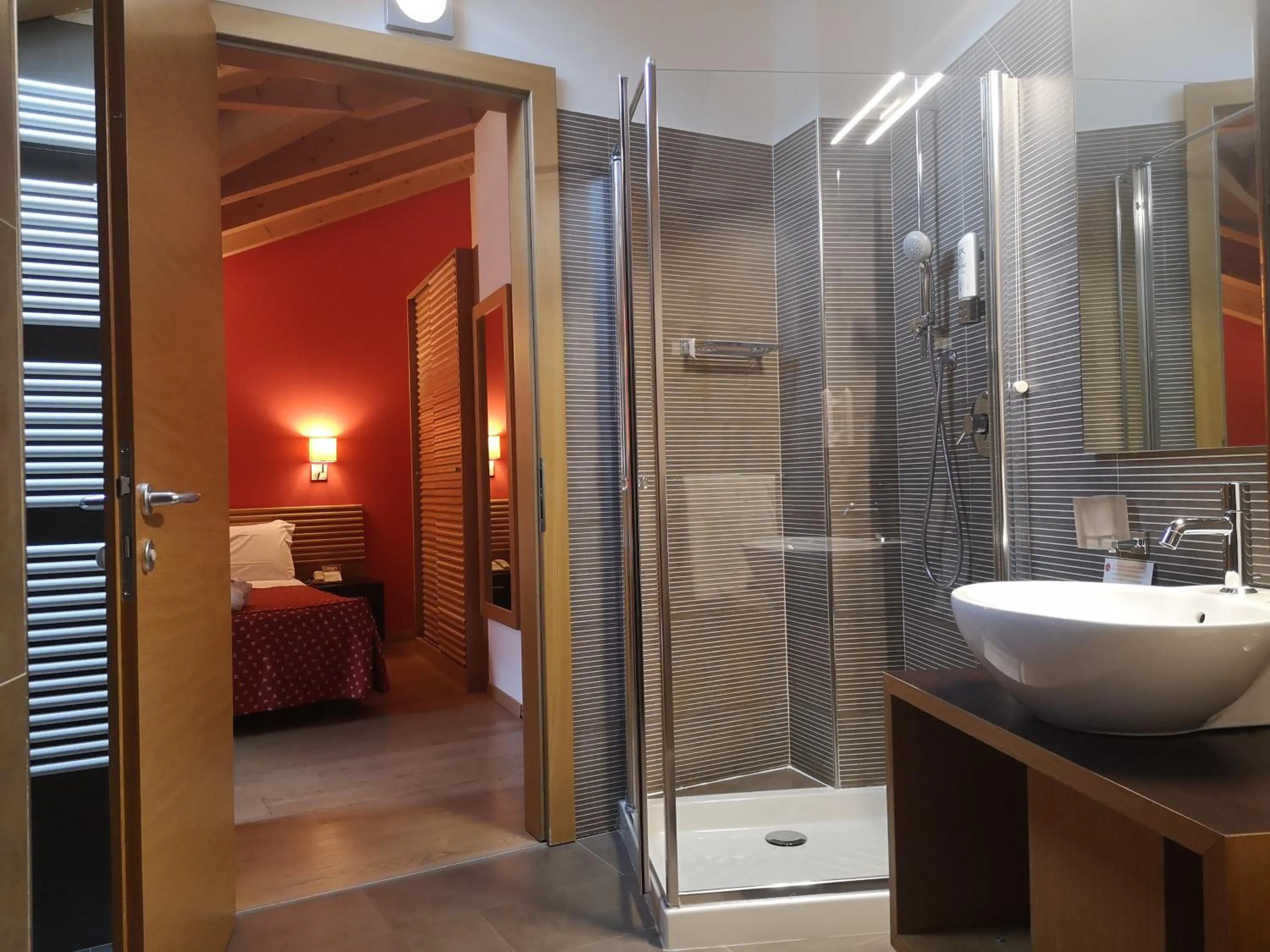 Bathroom in Albergo Cavallino Bianco