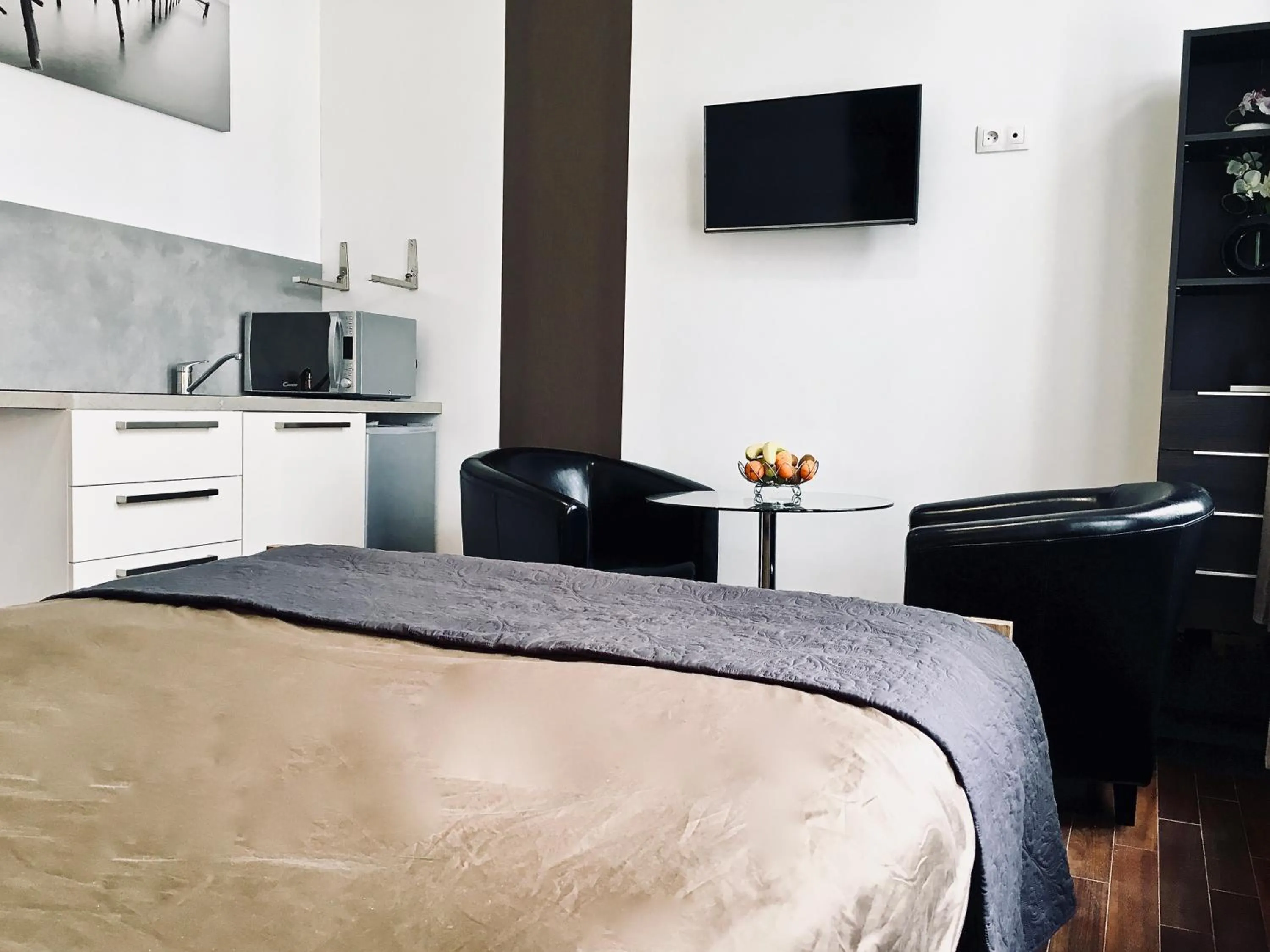 Bed in LITTLE PLAZA Appart'Hotel