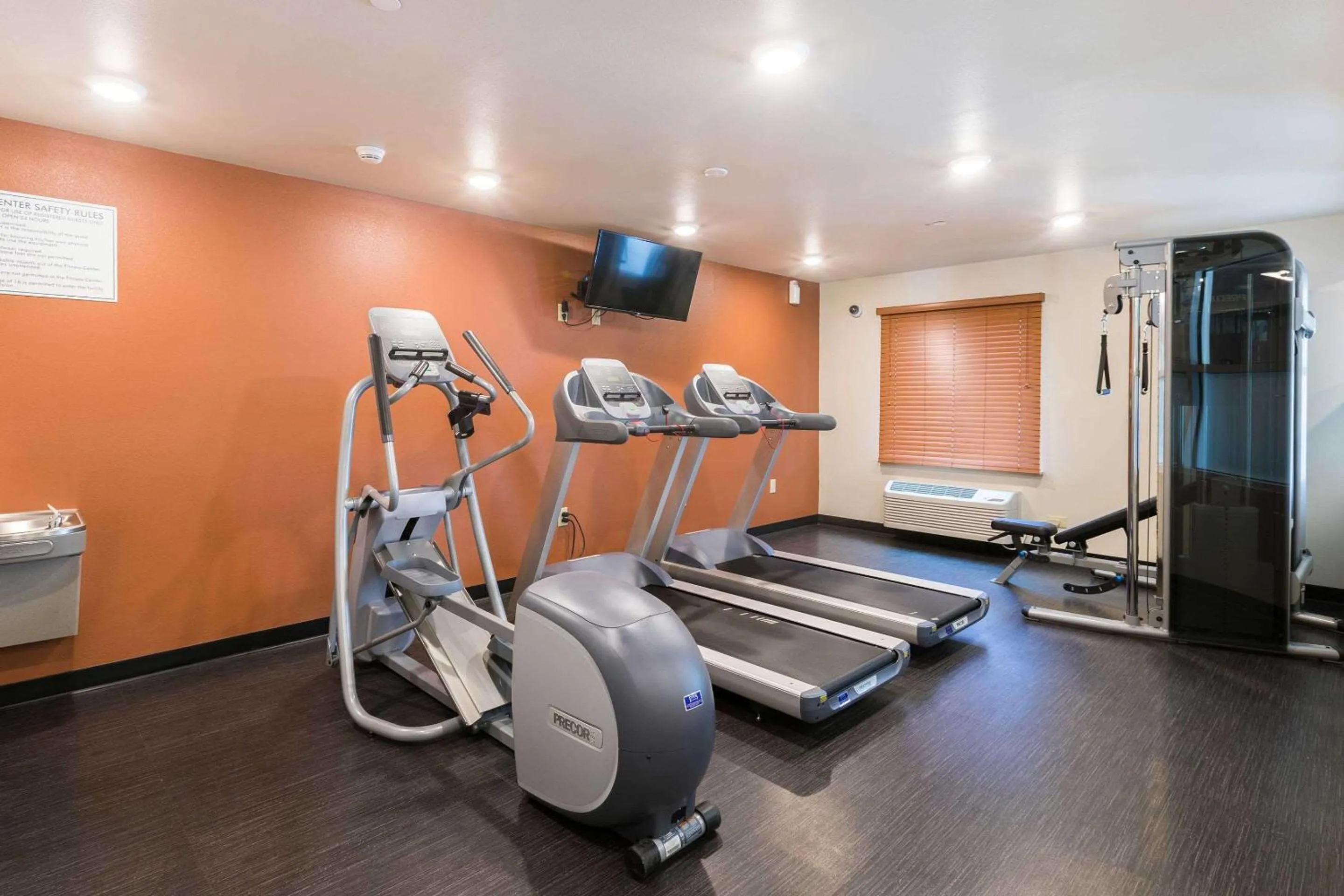 Fitness centre/facilities in WoodSpring Suites Lafayette