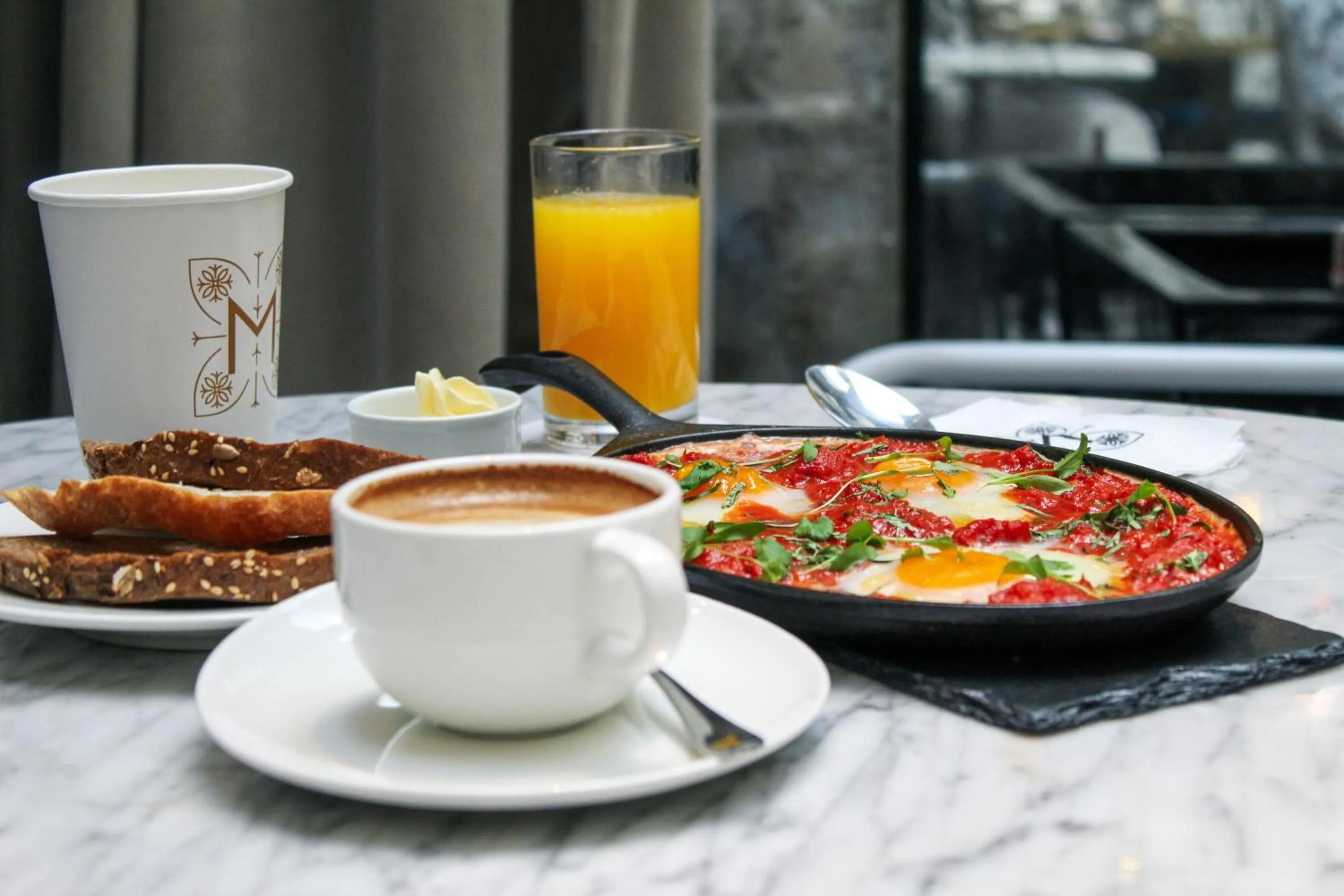 Restaurant/places to eat in Hotel Magnolia Santiago