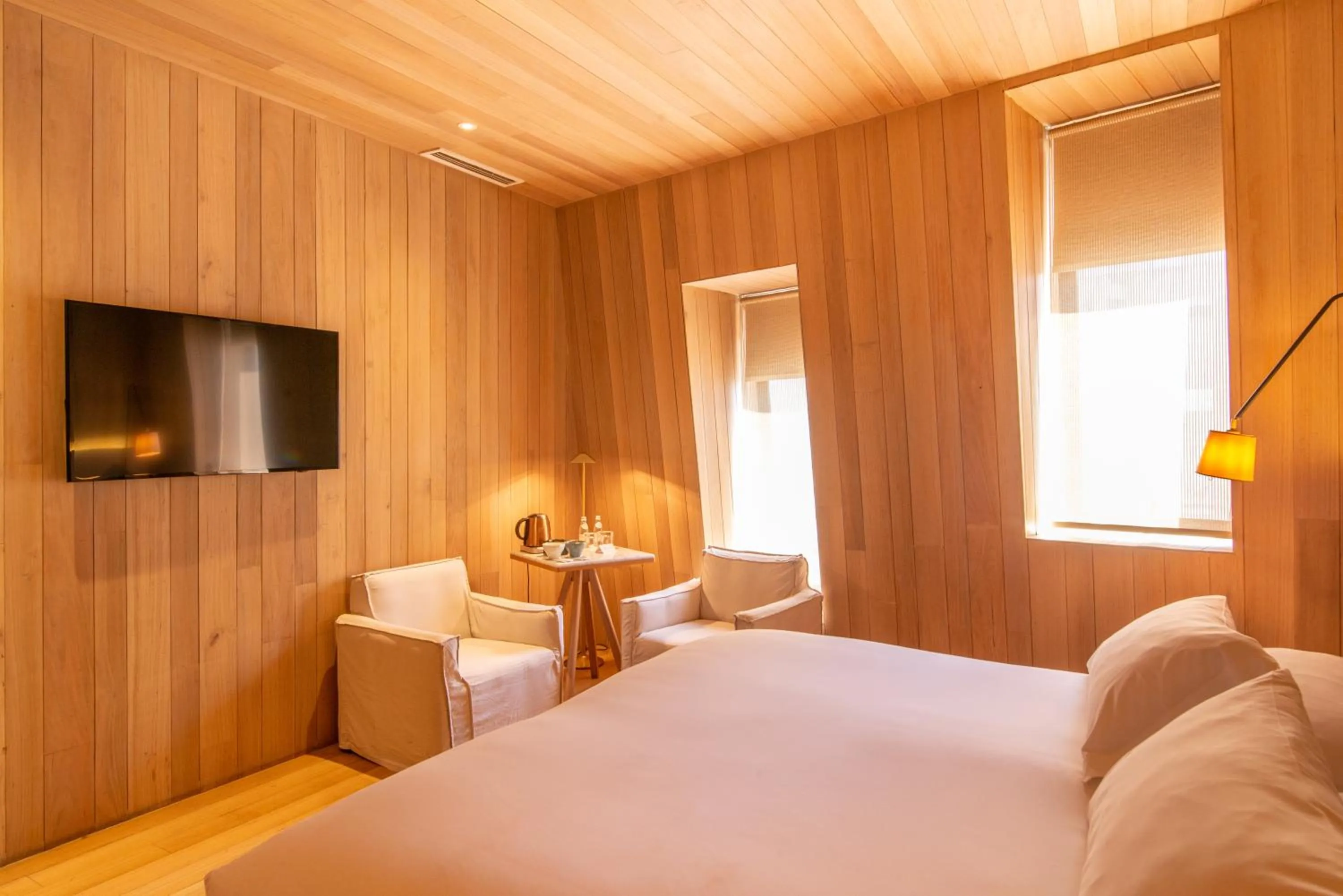 TV and multimedia, Bed in Hotel Magnolia Santiago