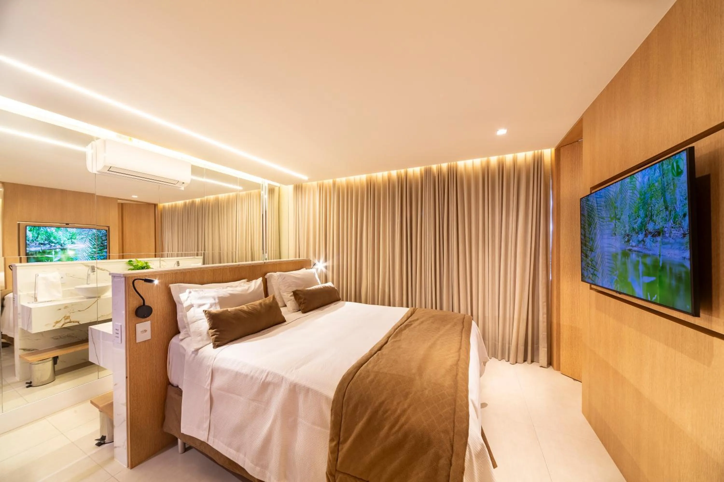 Bedroom, Bed in Marano Hotel