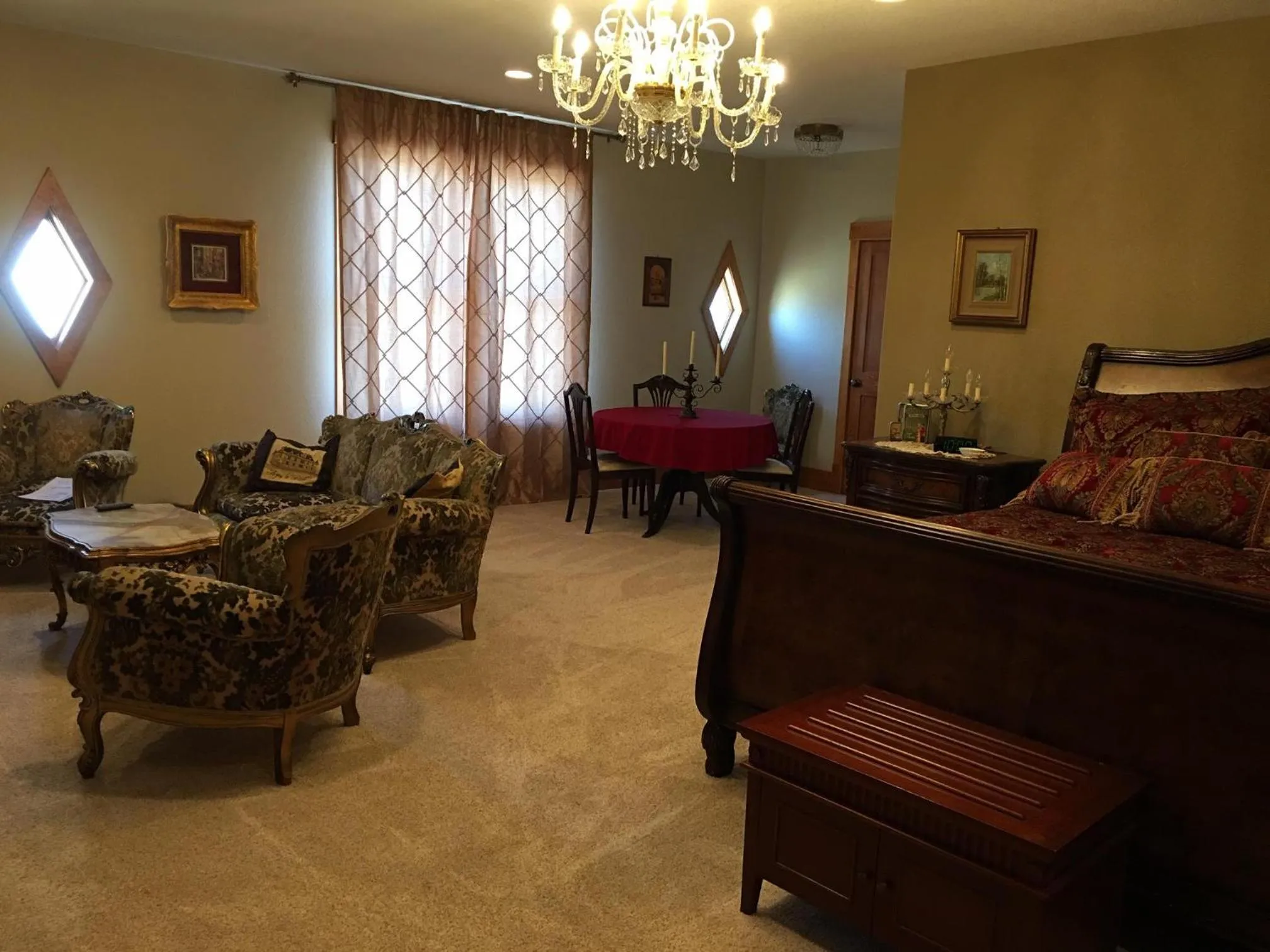 Attwood House Bed and Breakfast near Manhattan, KS